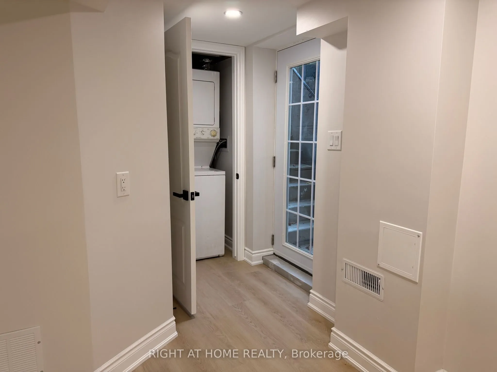 9 Crestview Avenue