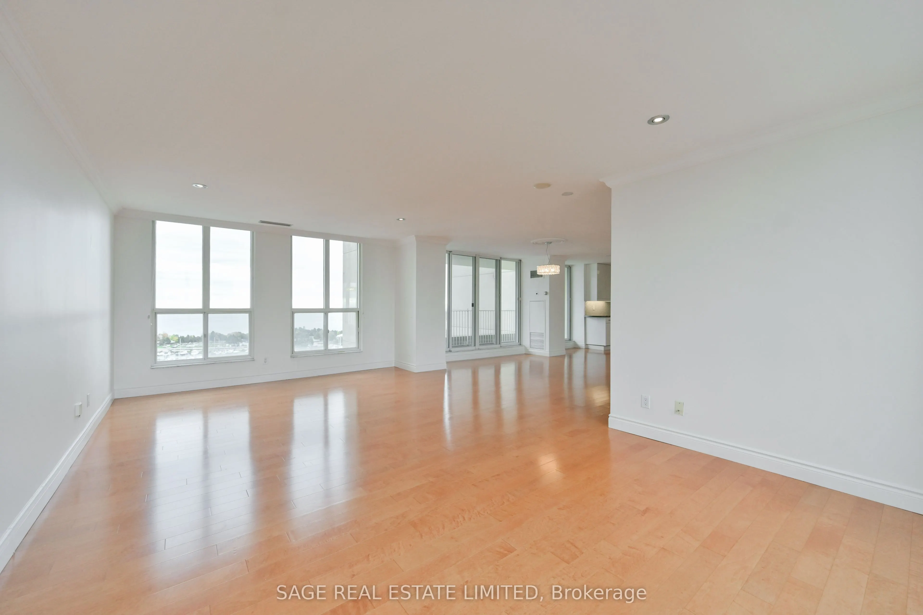 2285 Lake Shore Boulevard W #1806