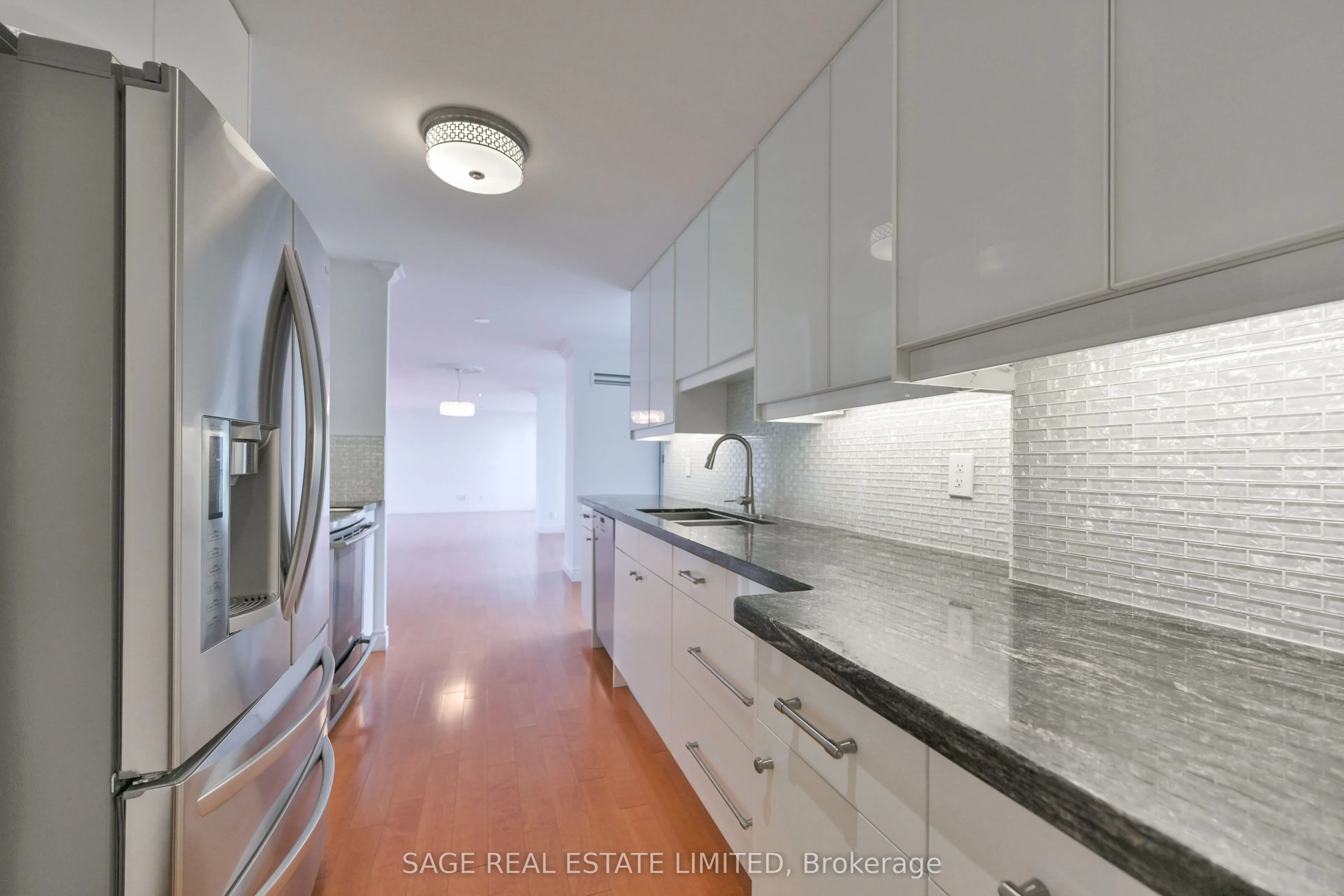 2285 Lake Shore Boulevard W #1806