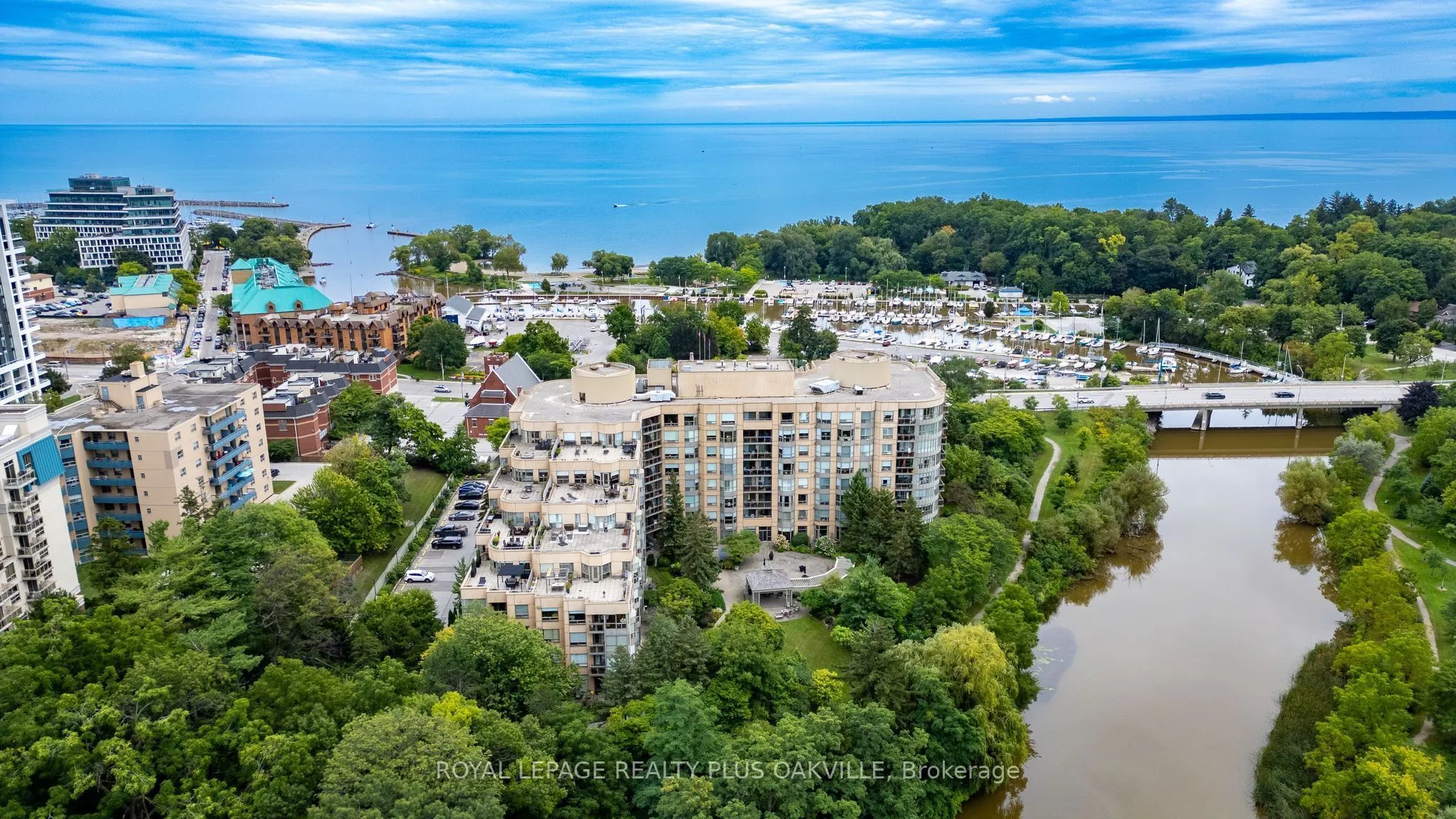 2511 Lakeshore Road W #712