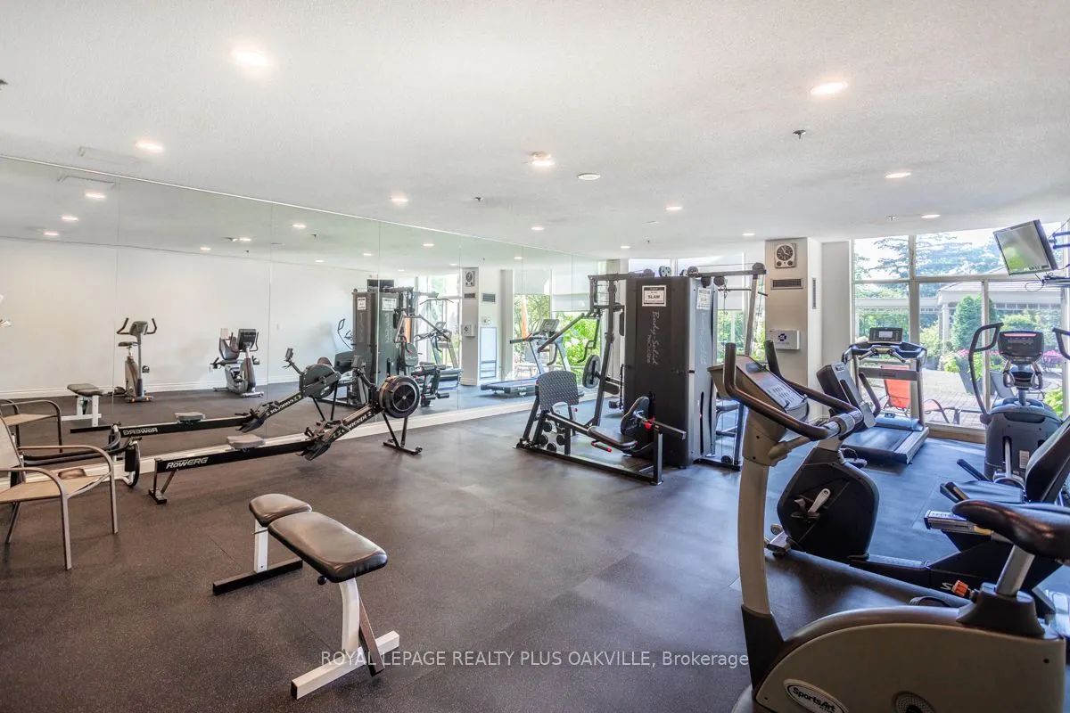 2511 Lakeshore Road W #712