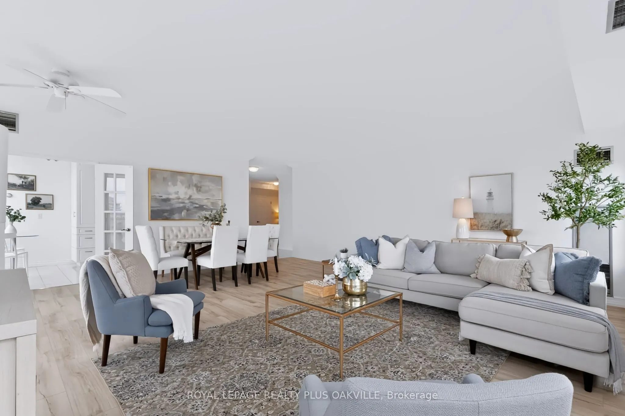 2511 Lakeshore Road W #712