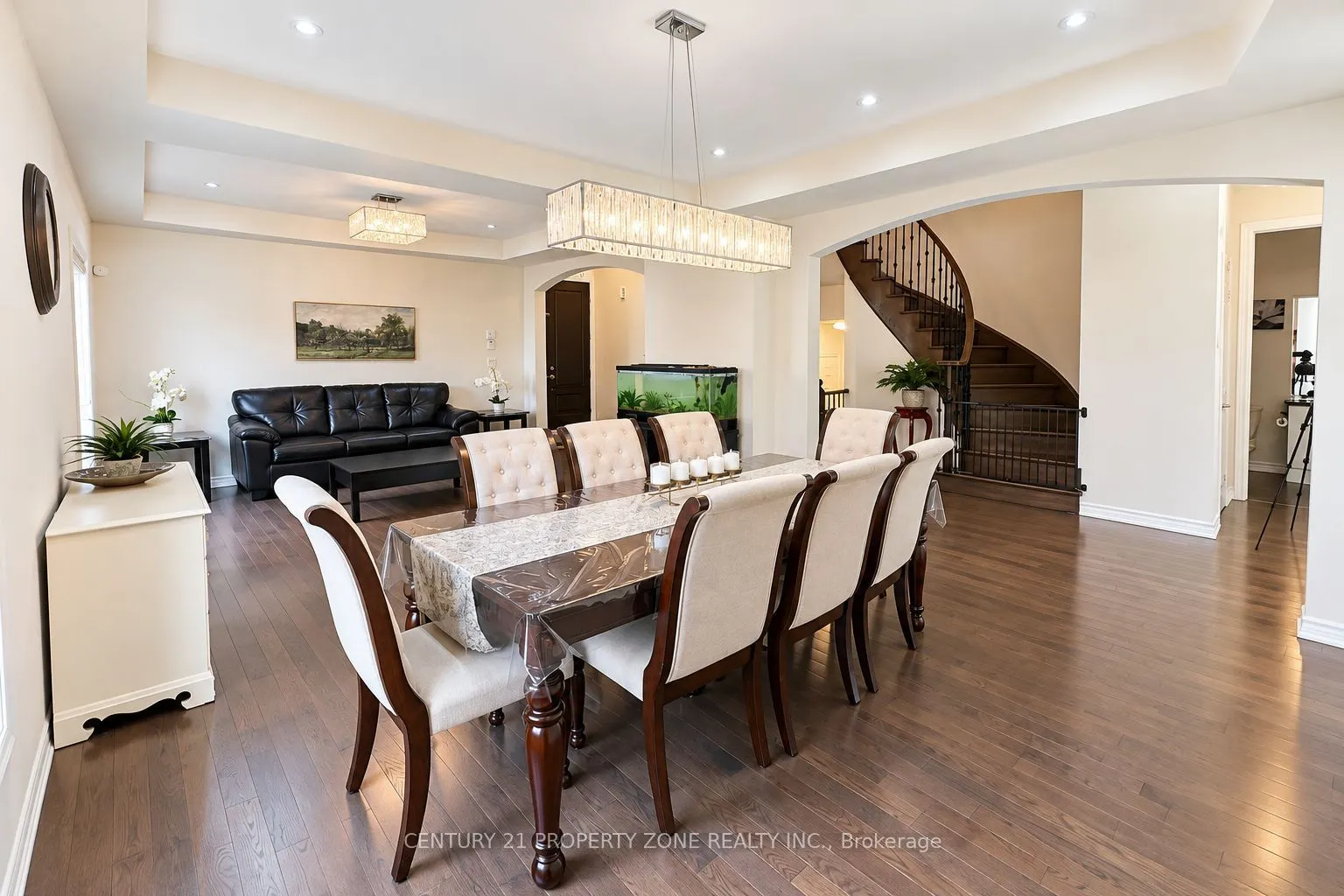32 Young Garden Crescent