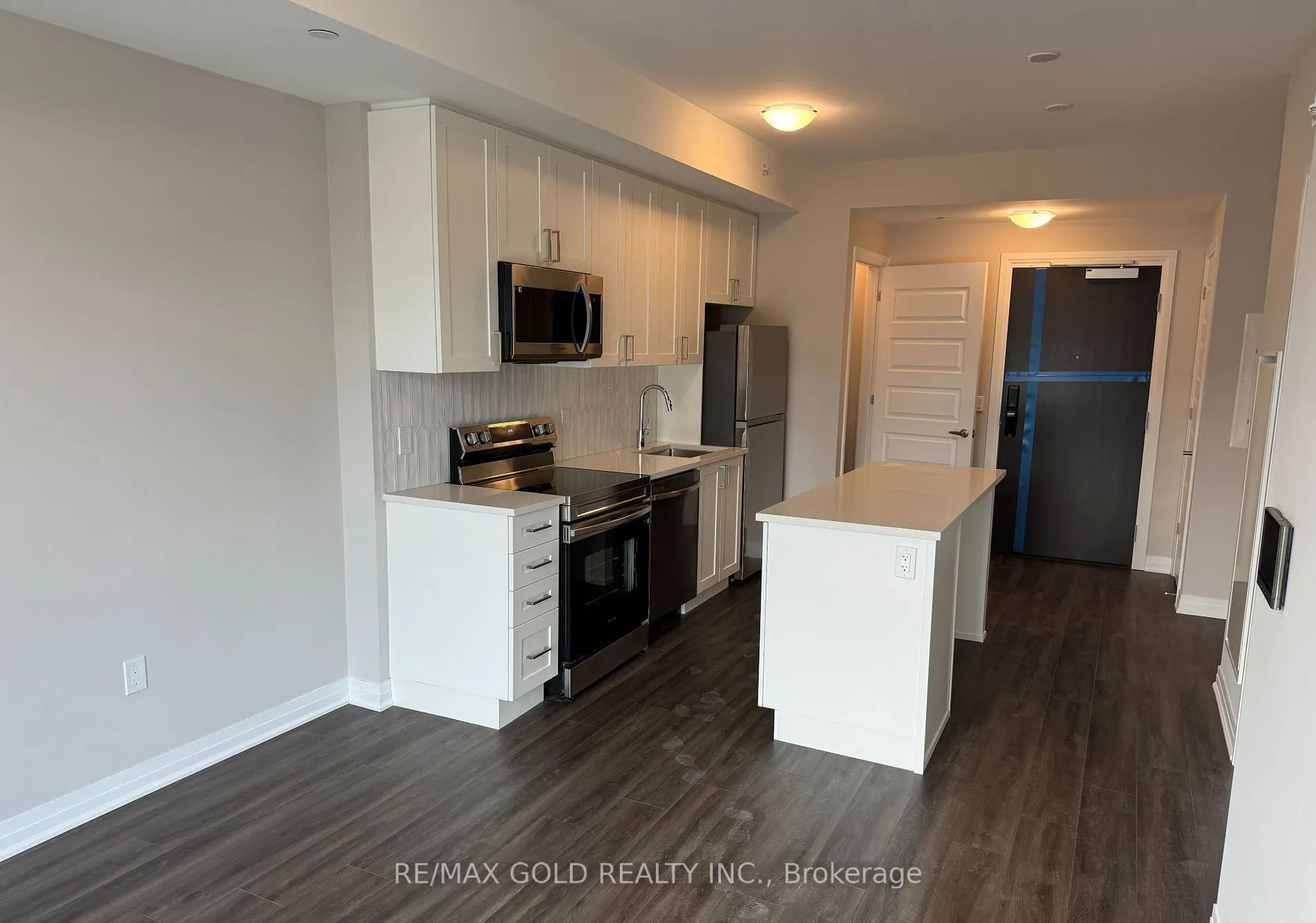 490 Gordon Krantz Avenue #411