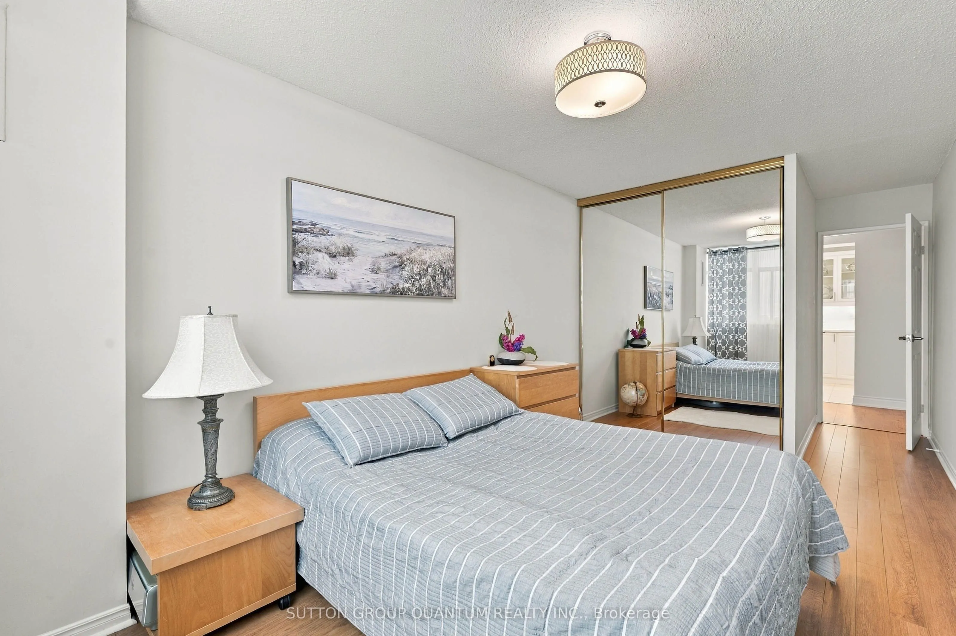 3100 Kirwin Avenue #Ph04