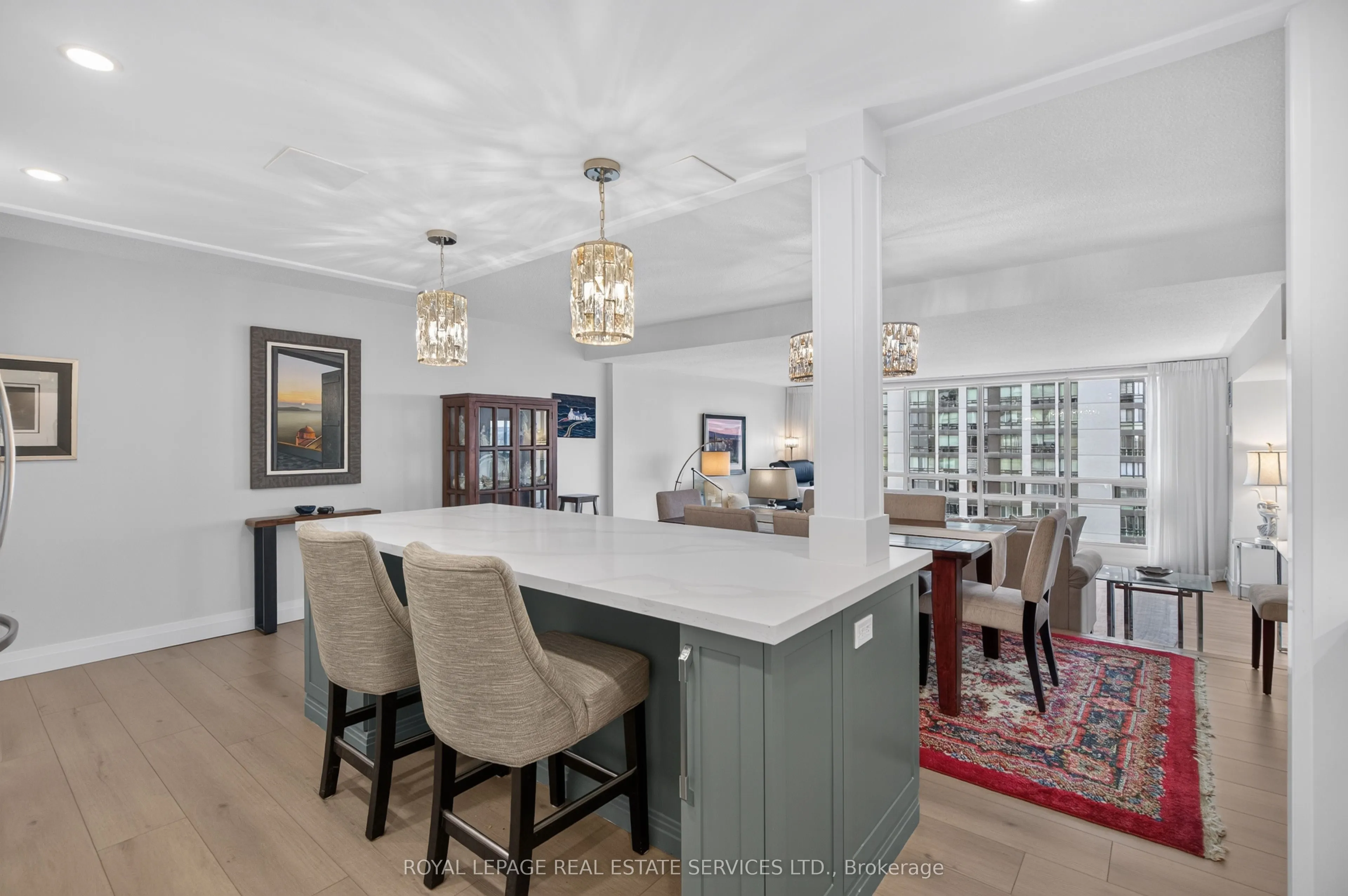 2185 Marine Drive #1001