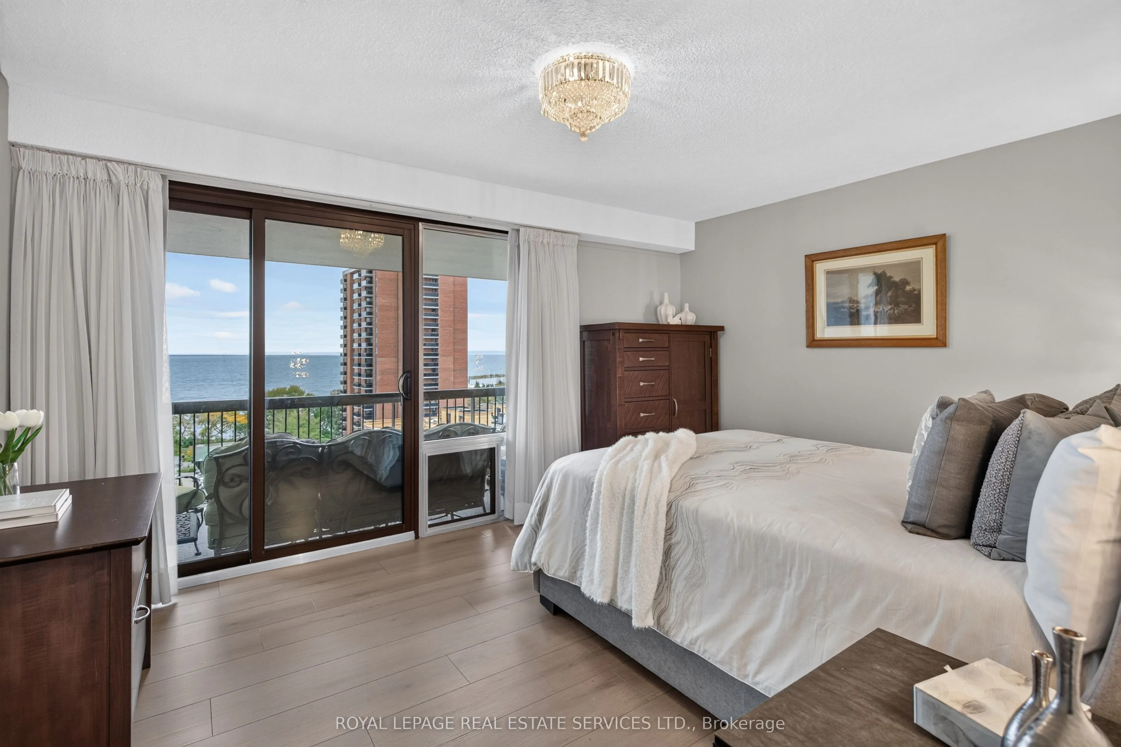 2185 Marine Drive #1001