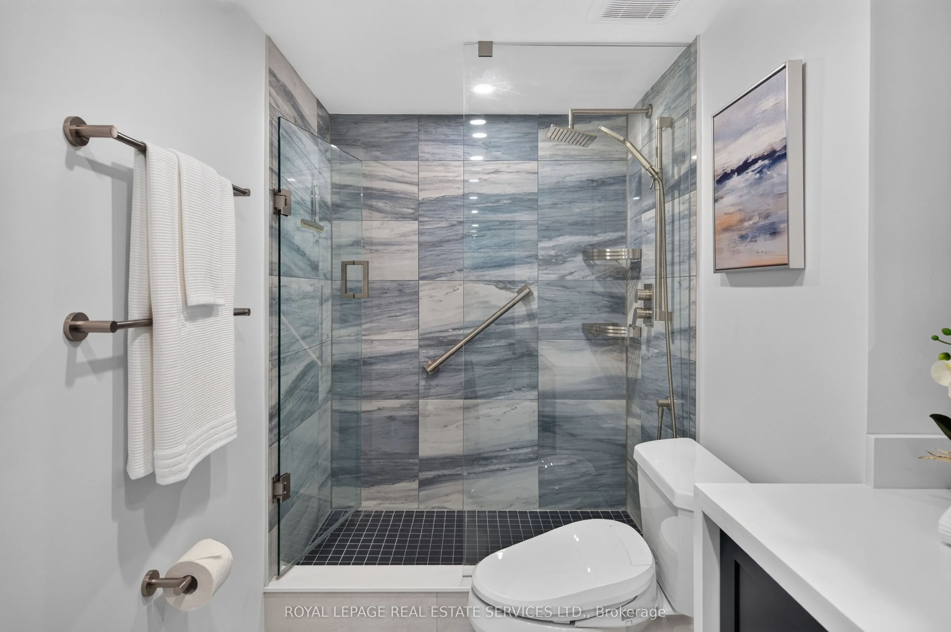 2185 Marine Drive #1001