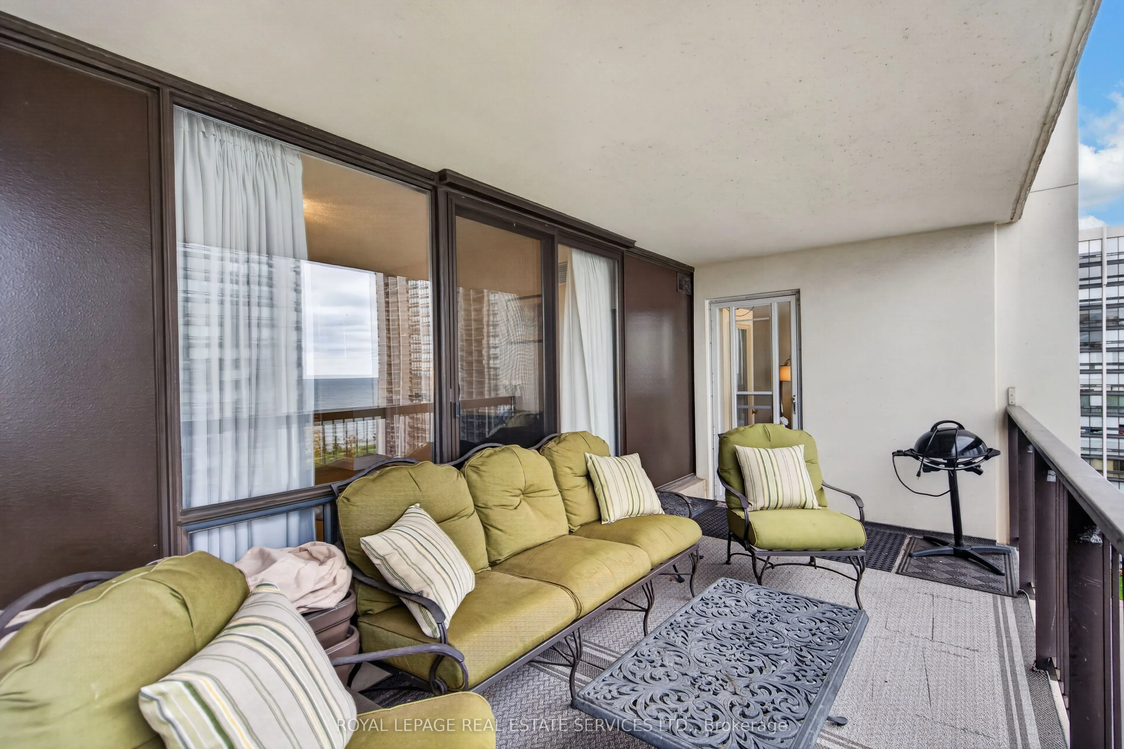 2185 Marine Drive #1001