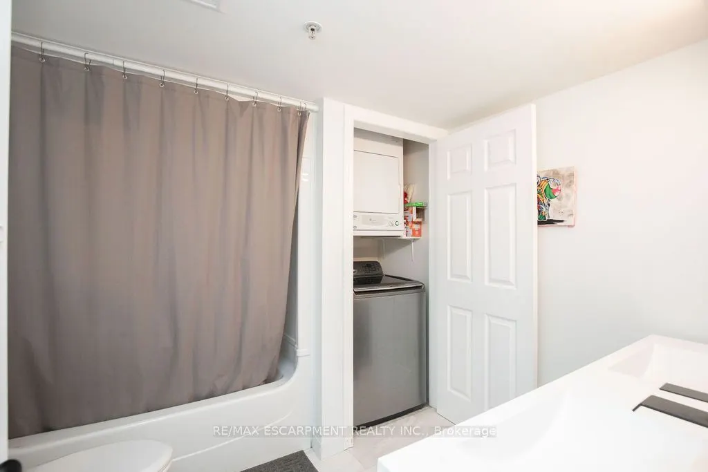 1480 Bishops Gate #207