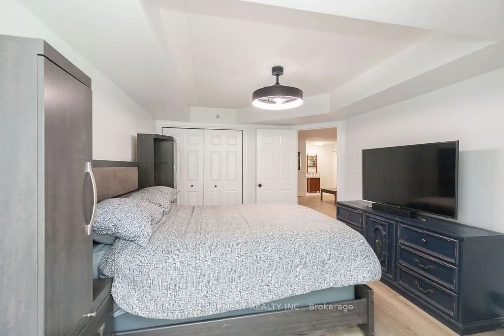 1480 Bishops Gate #207