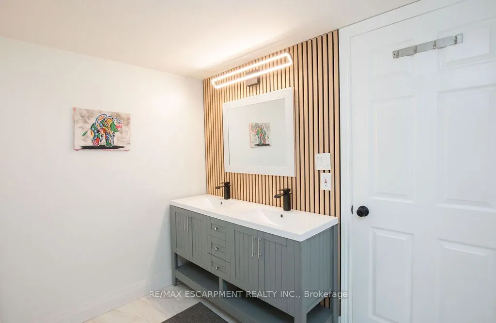 1480 Bishops Gate #207