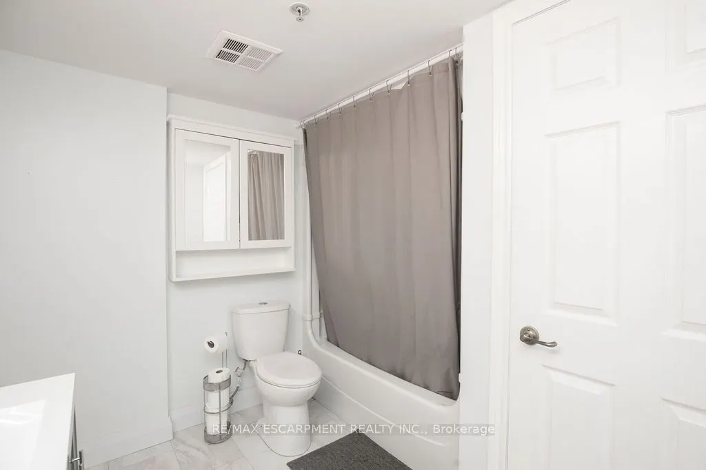 1480 Bishops Gate #207