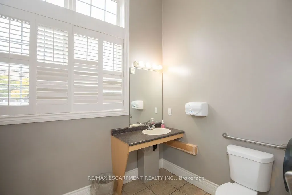 1480 Bishops Gate #207