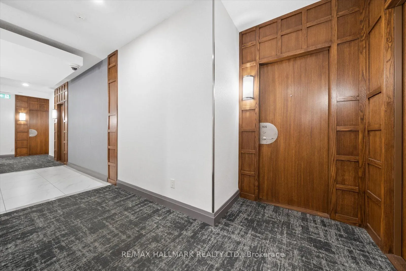 2087 Lake Shore Boulevard W #105