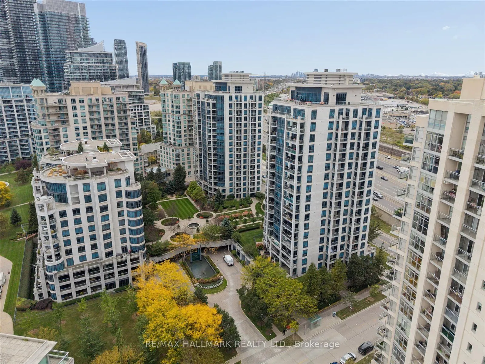 2087 Lake Shore Boulevard W #105