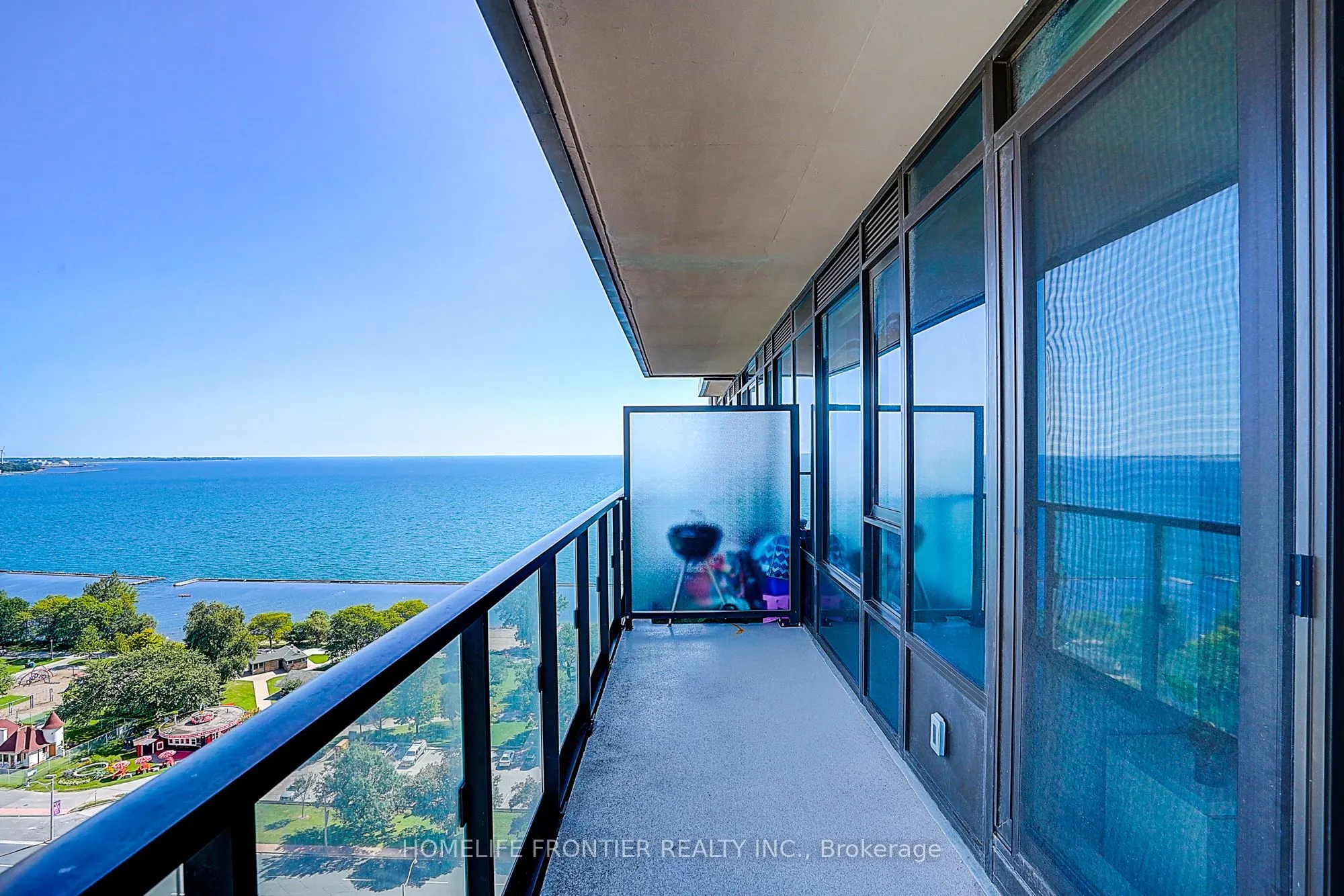 1928 Lakeshore Boulevard W #2005