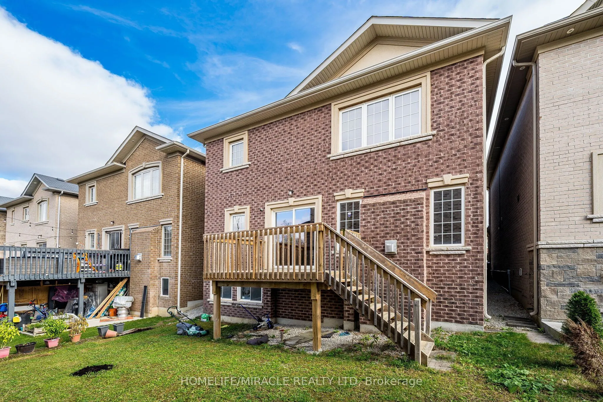 372 Remembrance Road