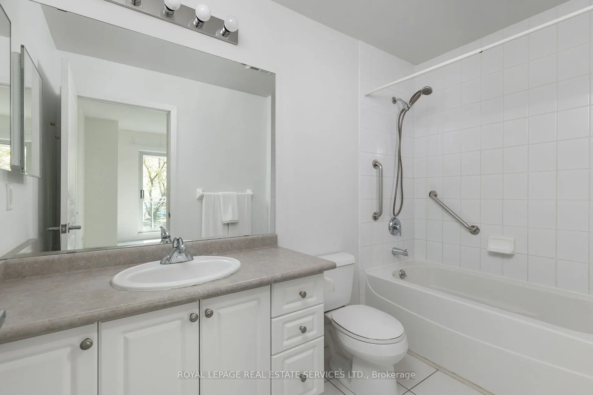 5 Marine Parade Drive #221