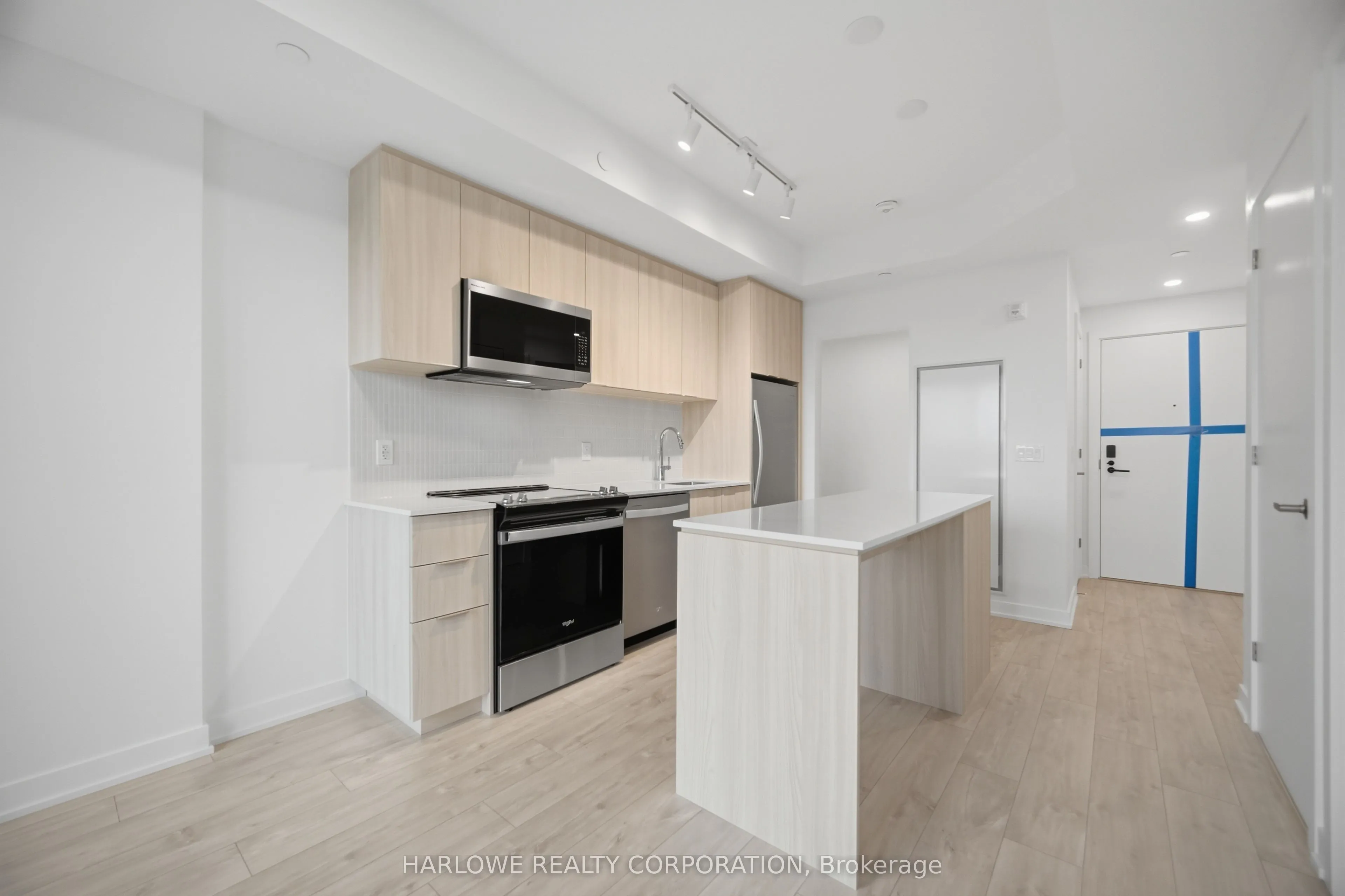 740 Whitlock Avenue #202