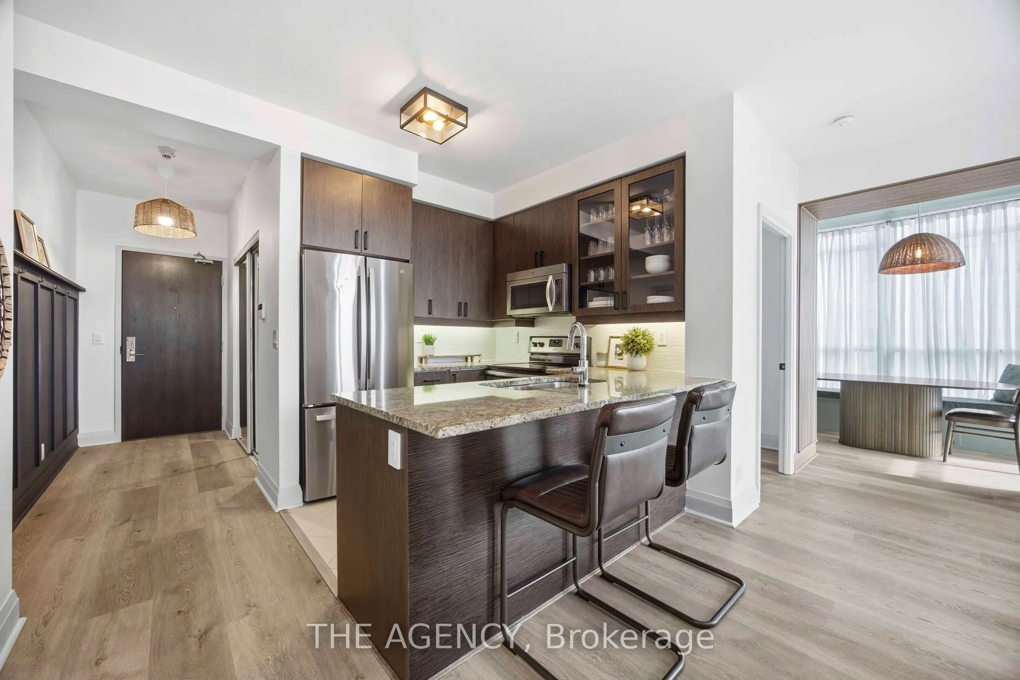 1185 The Queensway #1104