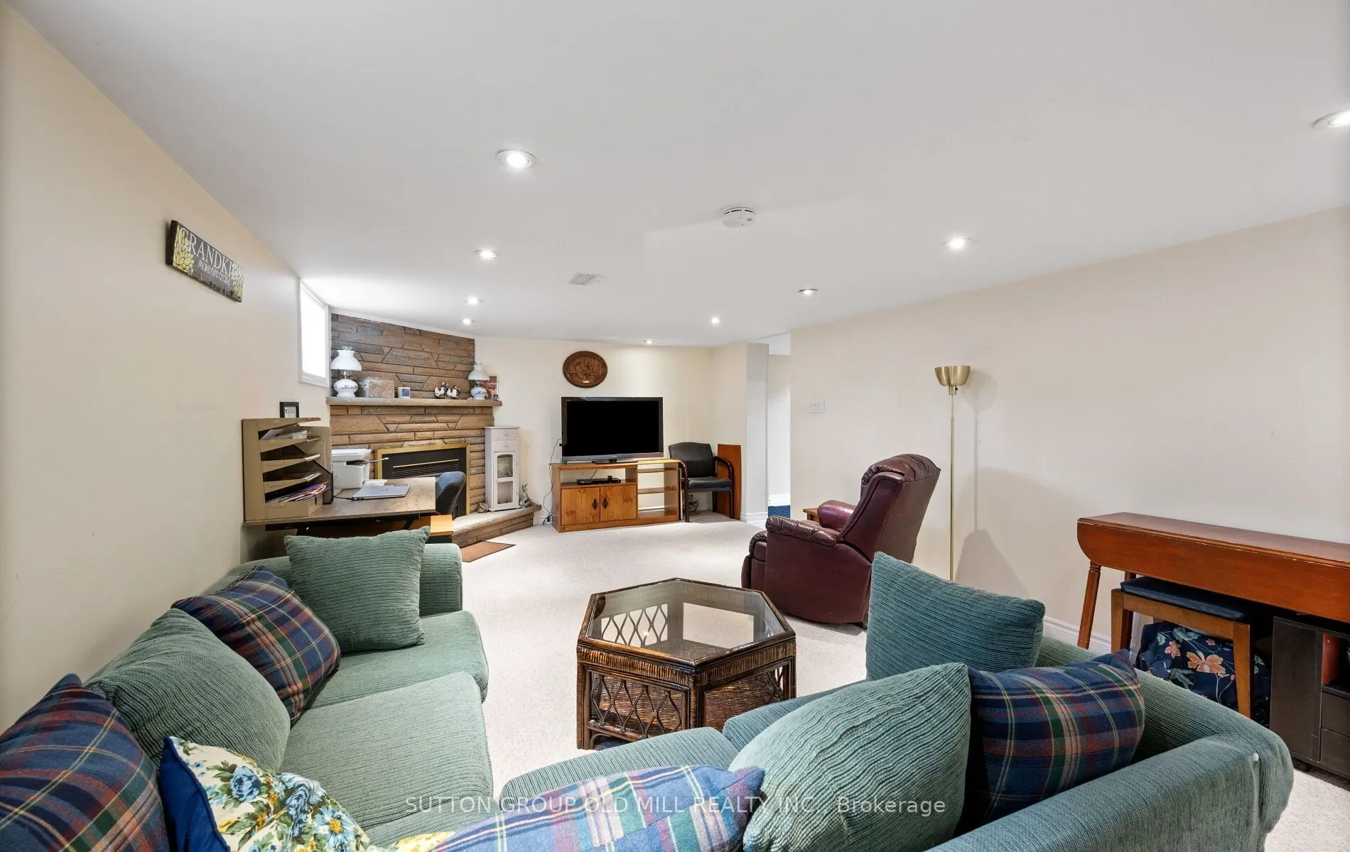 63 Westhead Road