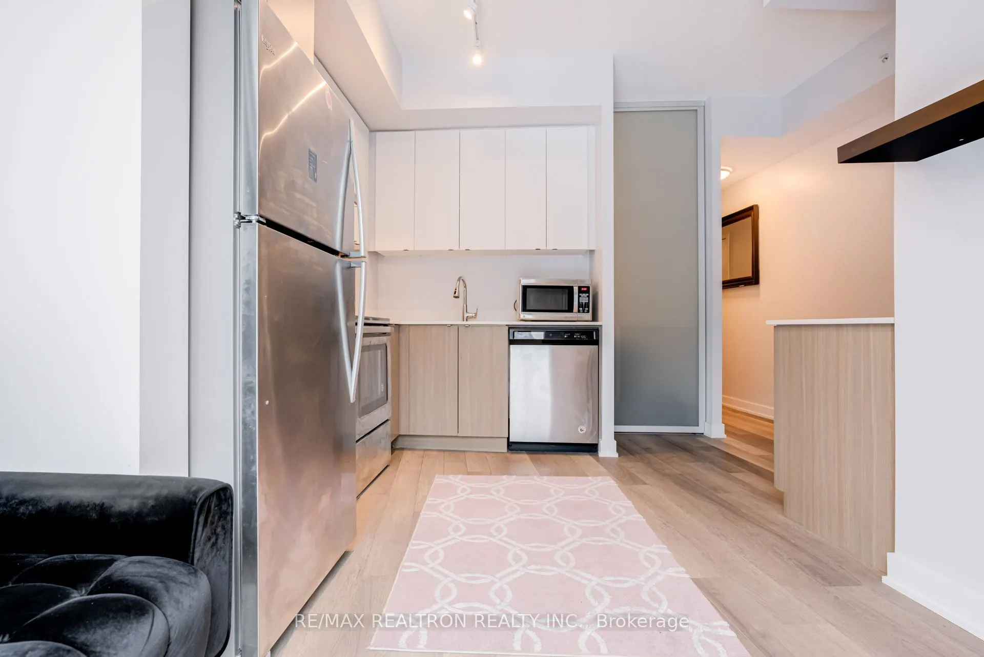 5260 Dundas Street N #C401