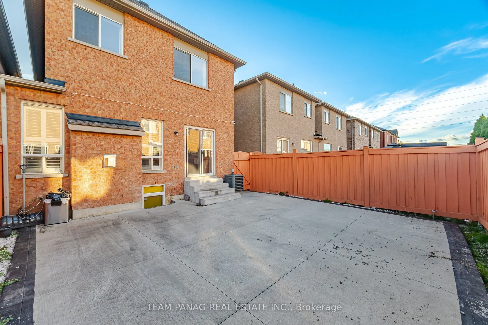 11 Peachill Court