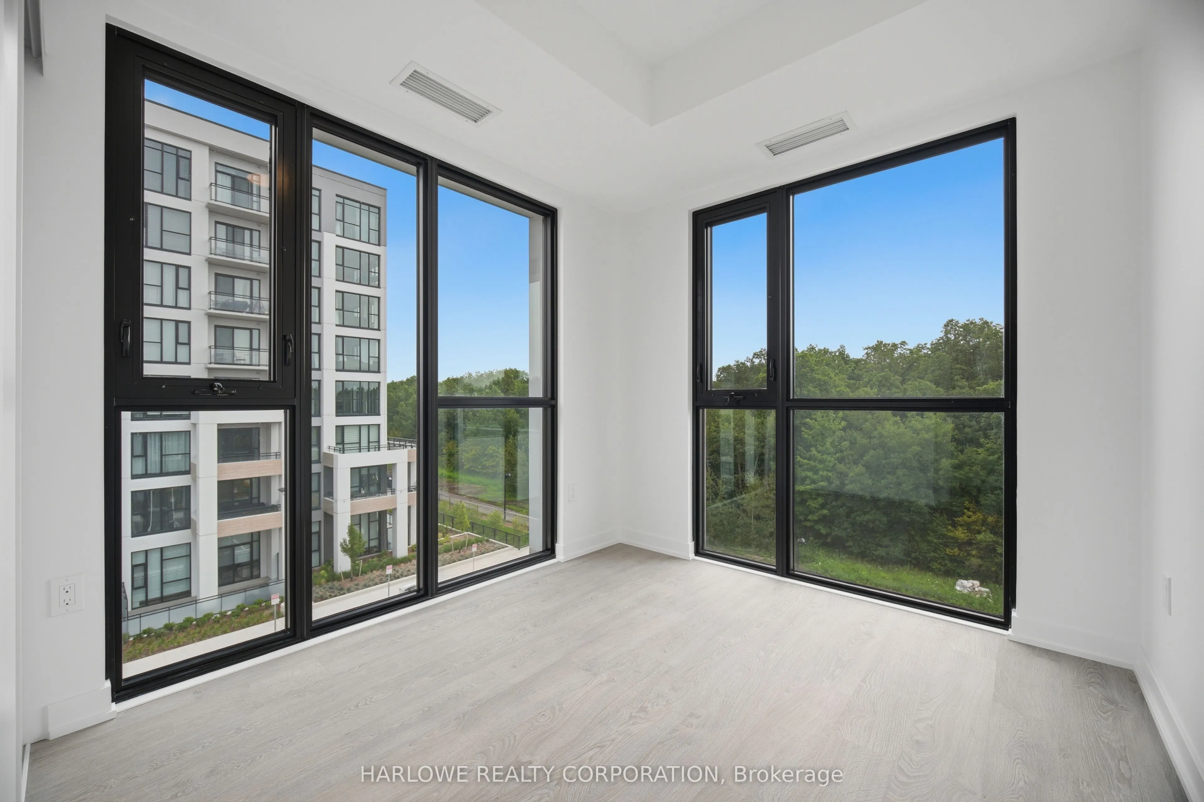 740 Whitlock Avenue #413