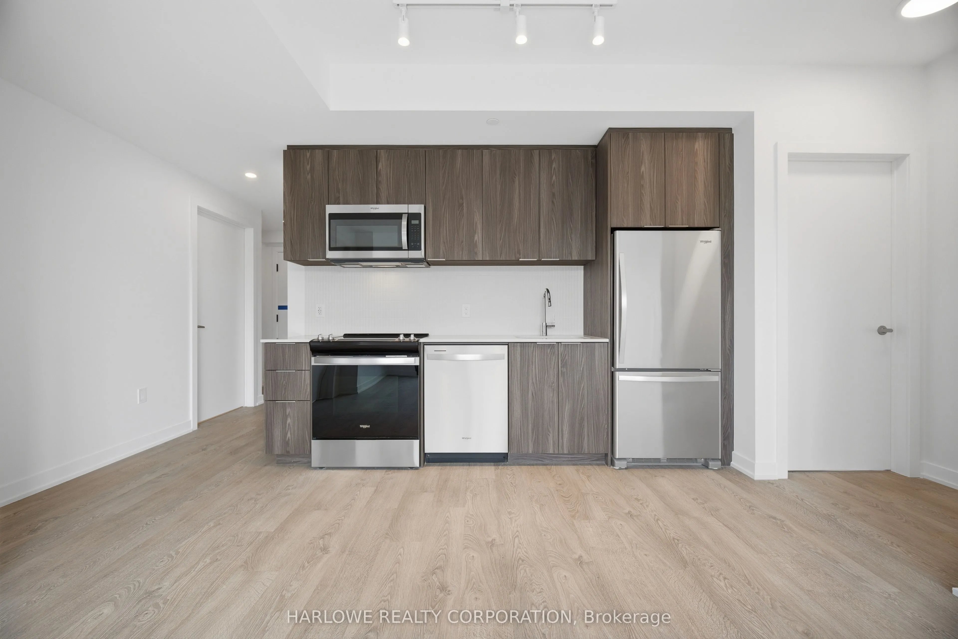 740 Whitlock Avenue #413