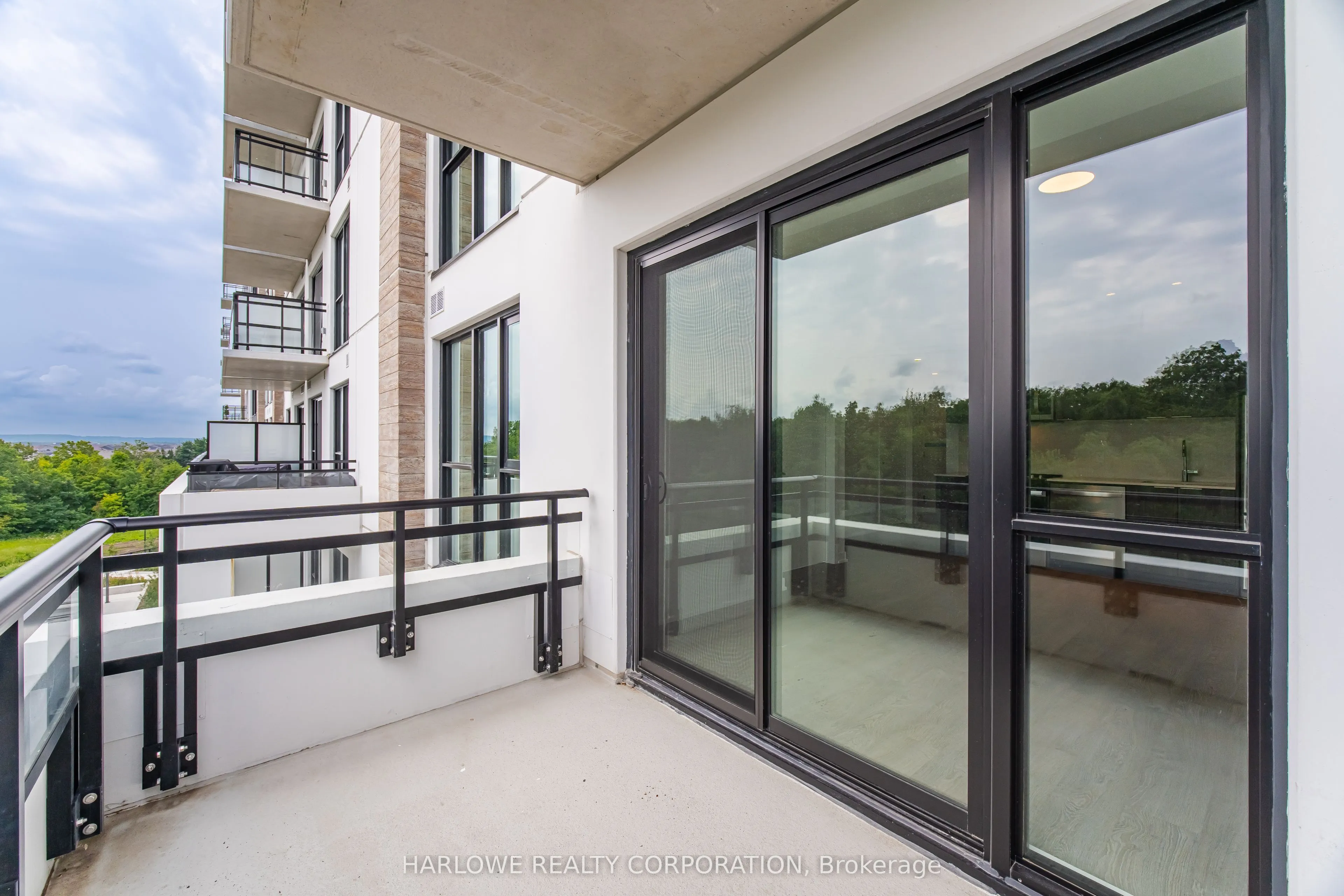 740 Whitlock Avenue #413