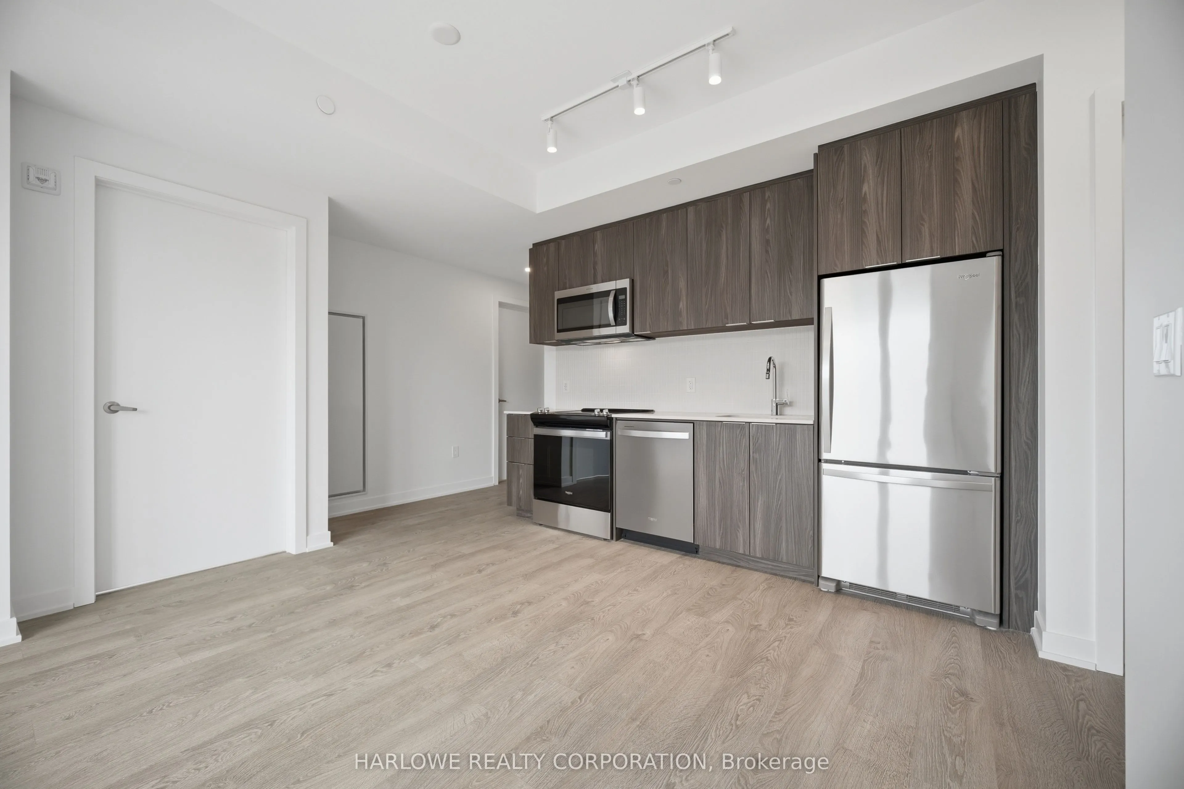 740 Whitlock Avenue #413