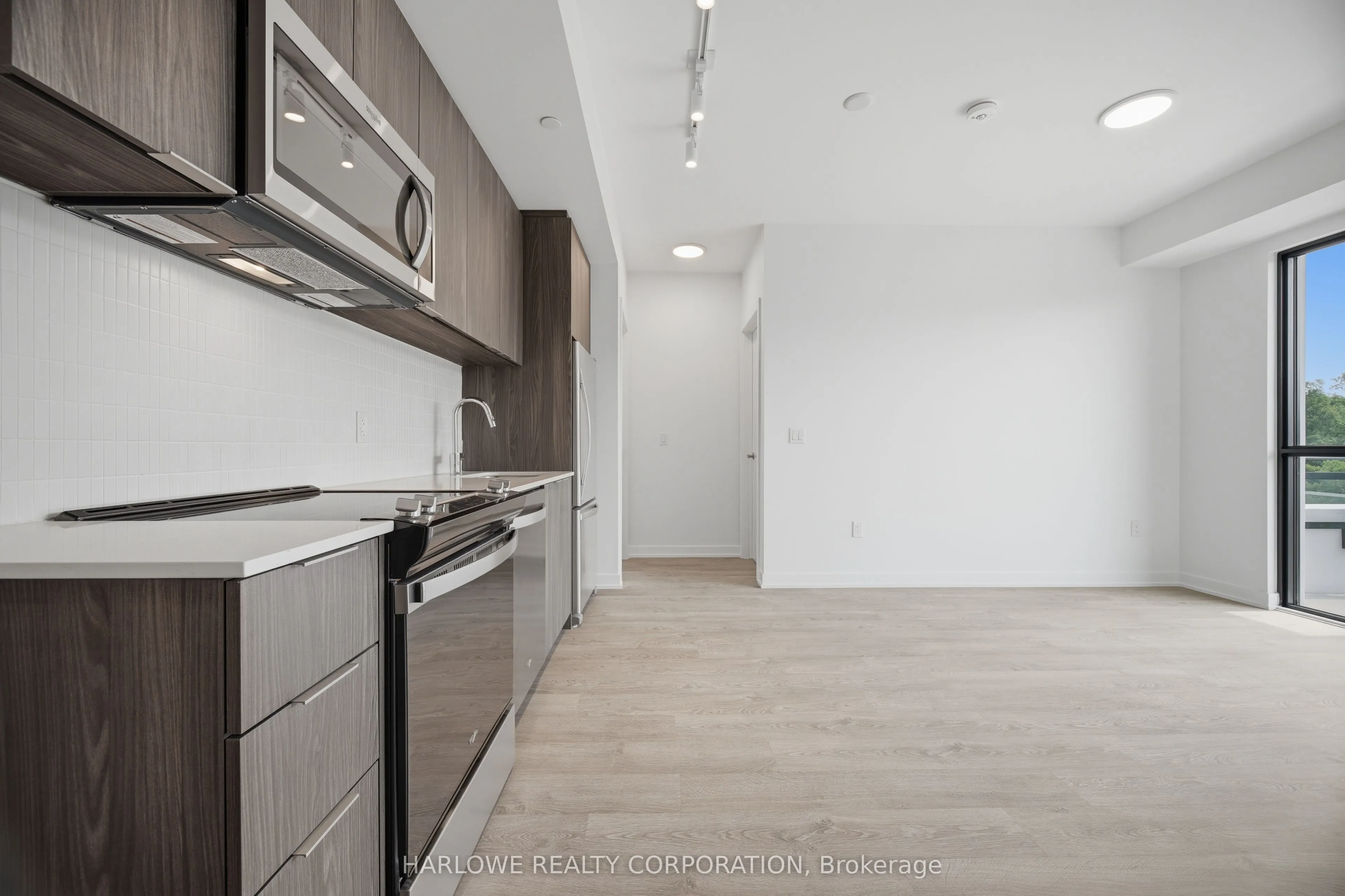740 Whitlock Avenue #413