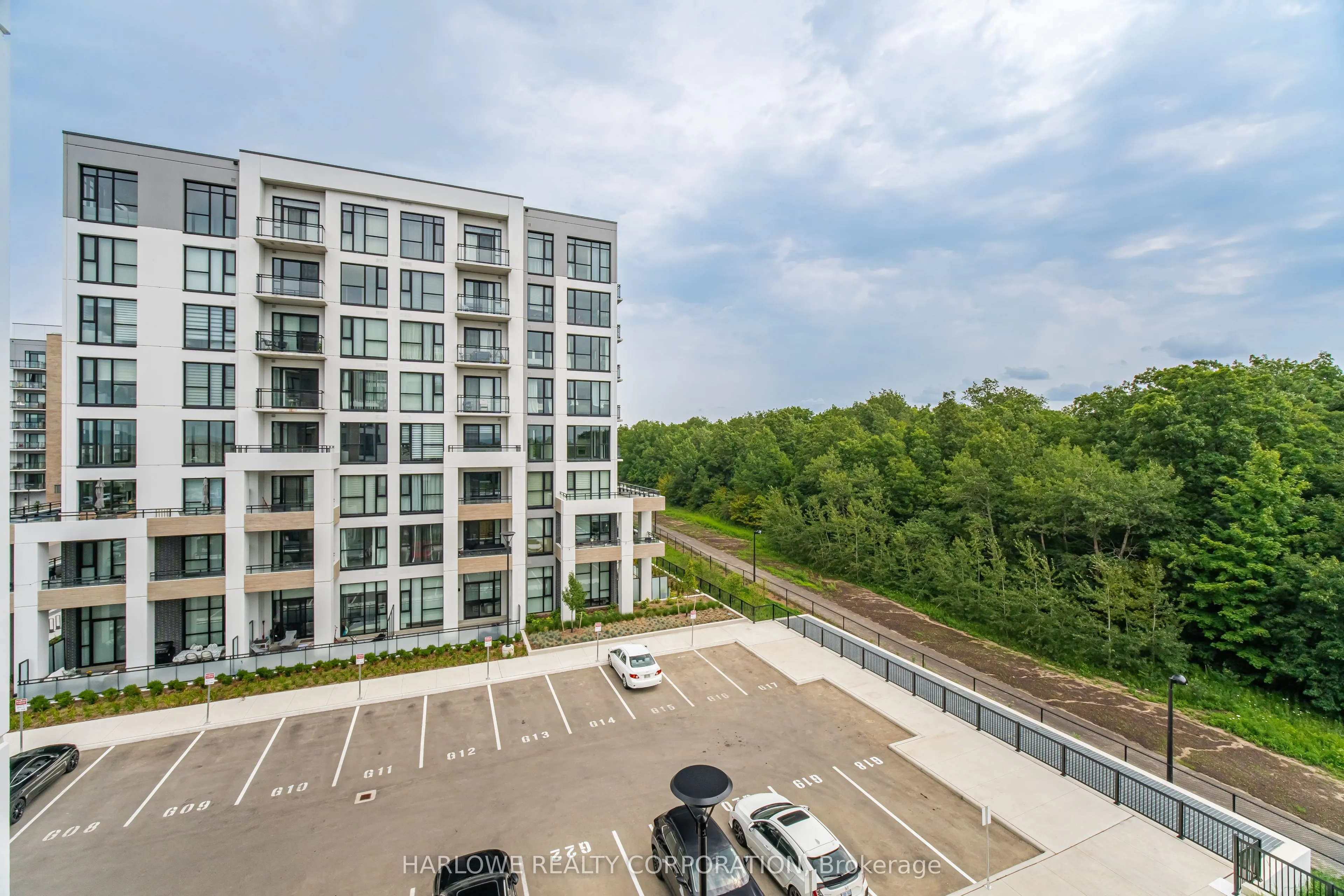 740 Whitlock Avenue #413