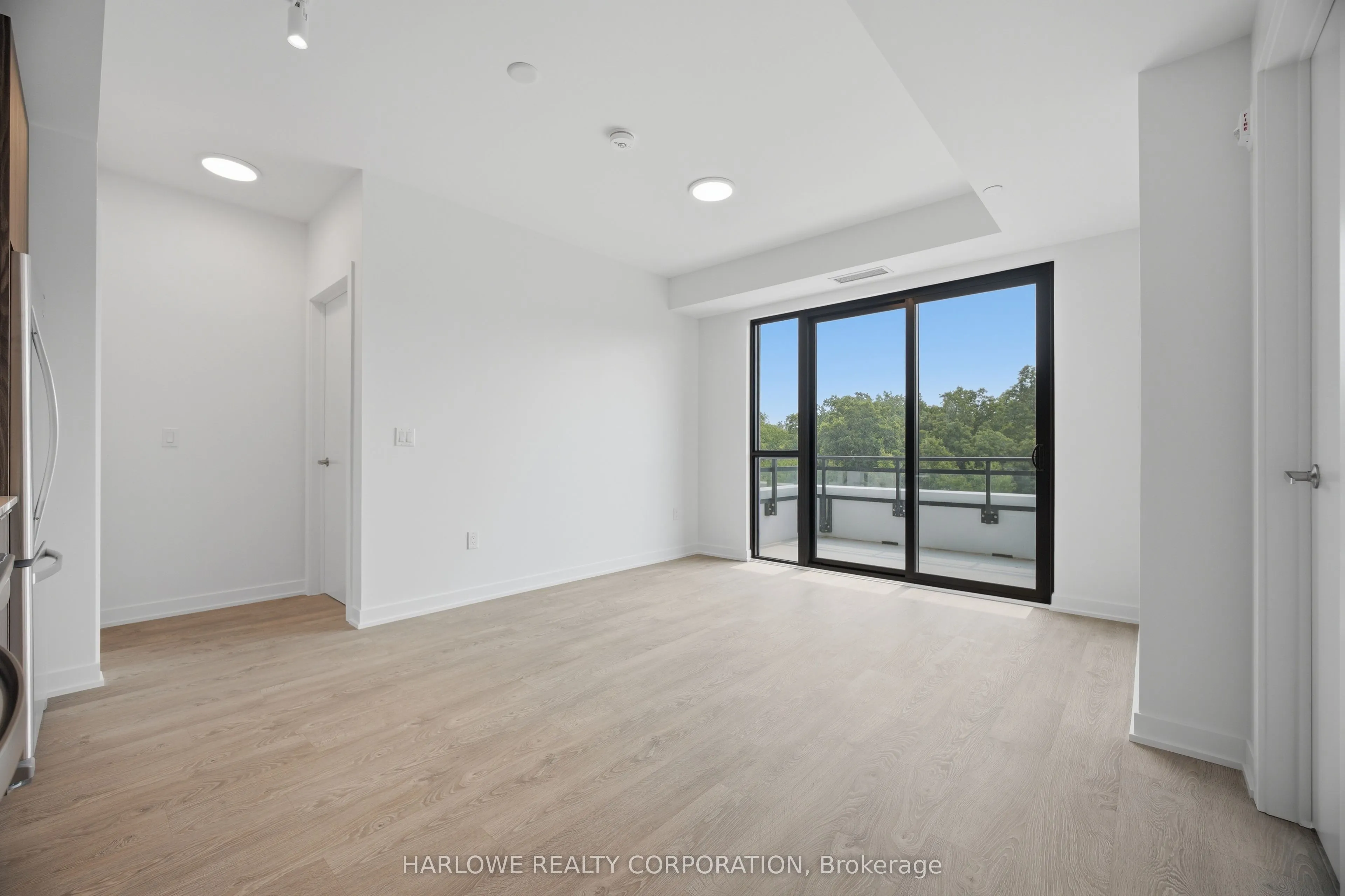 740 Whitlock Avenue #413