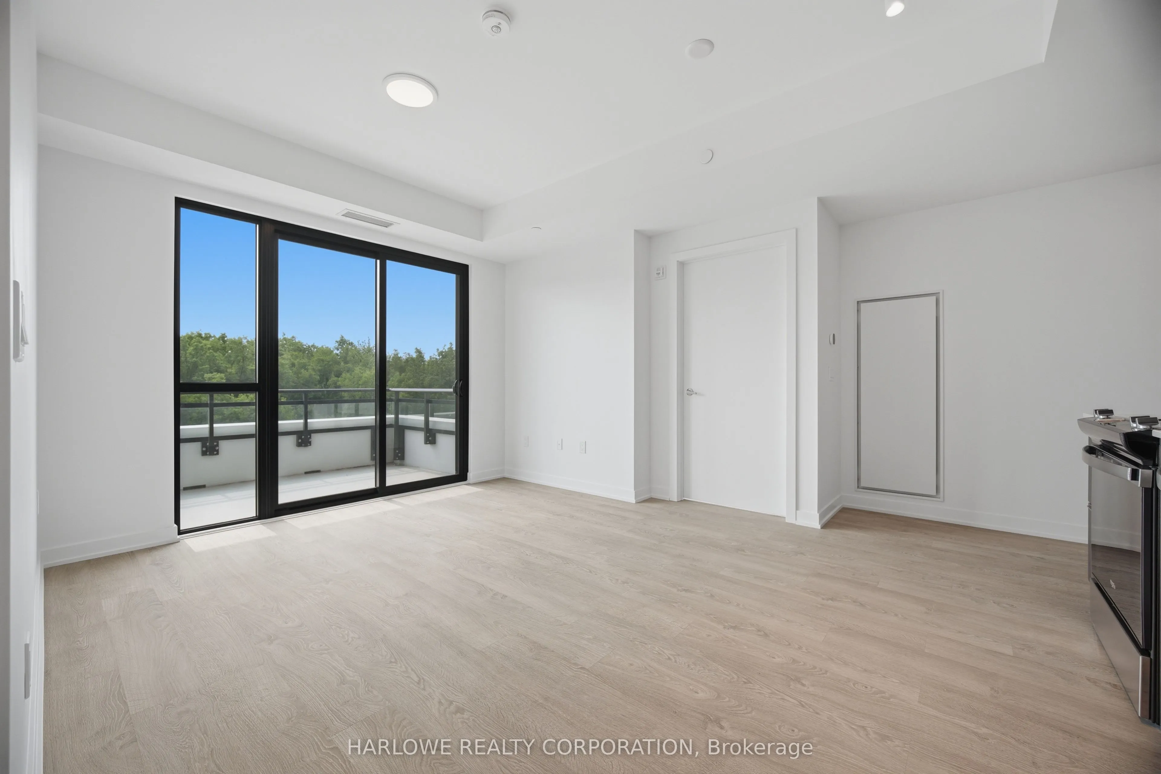 740 Whitlock Avenue #413
