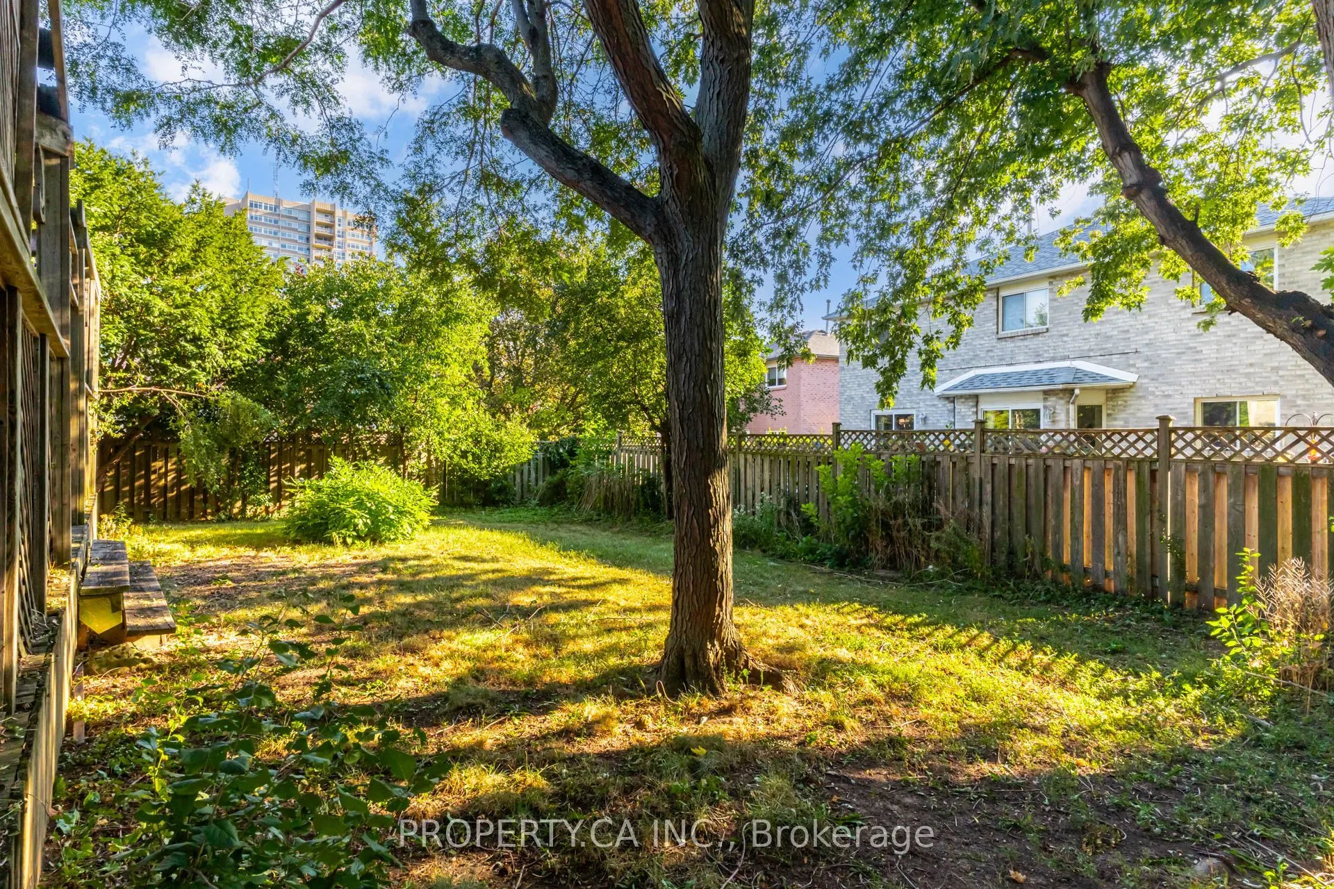 411 Freeman Crescent