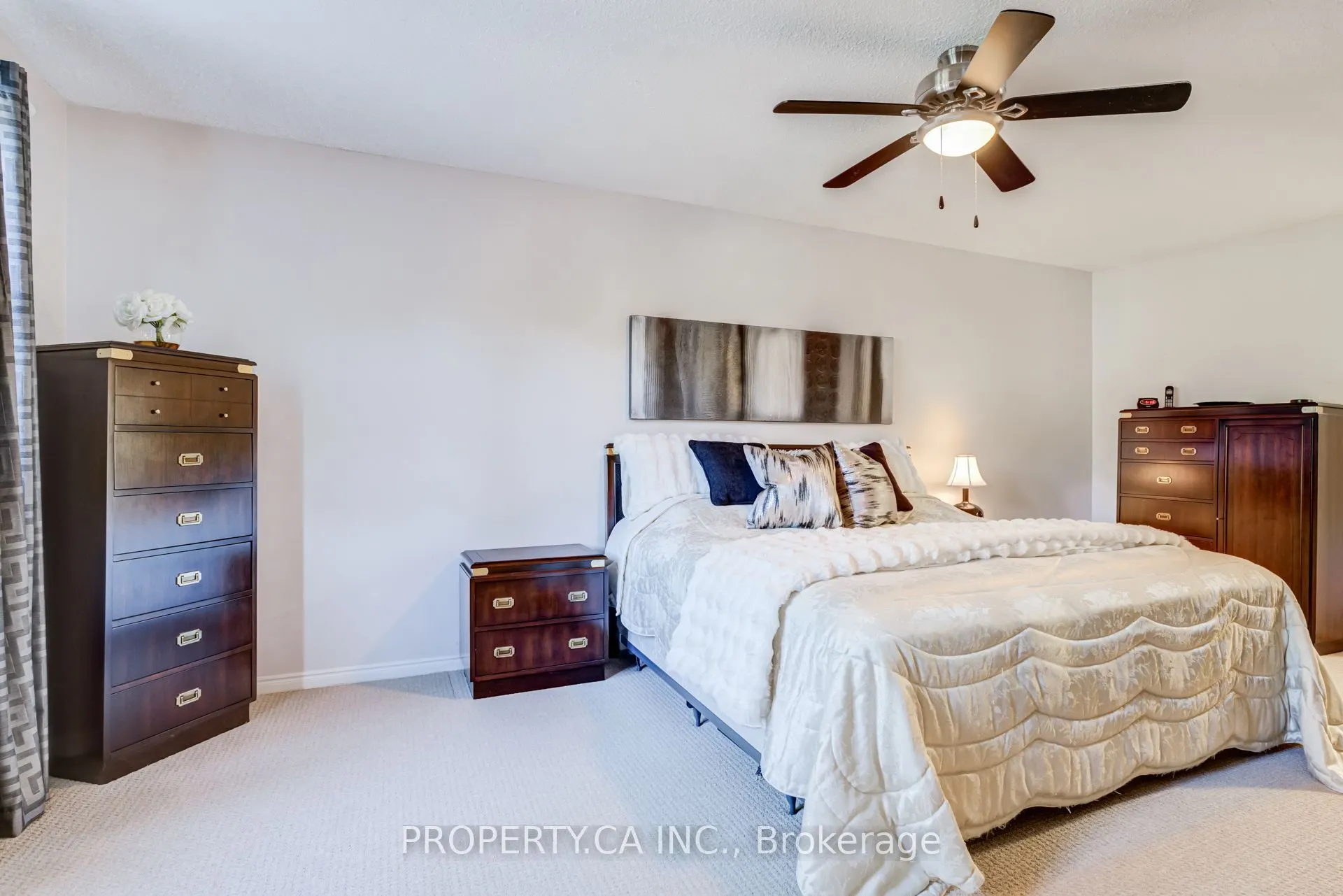 411 Freeman Crescent