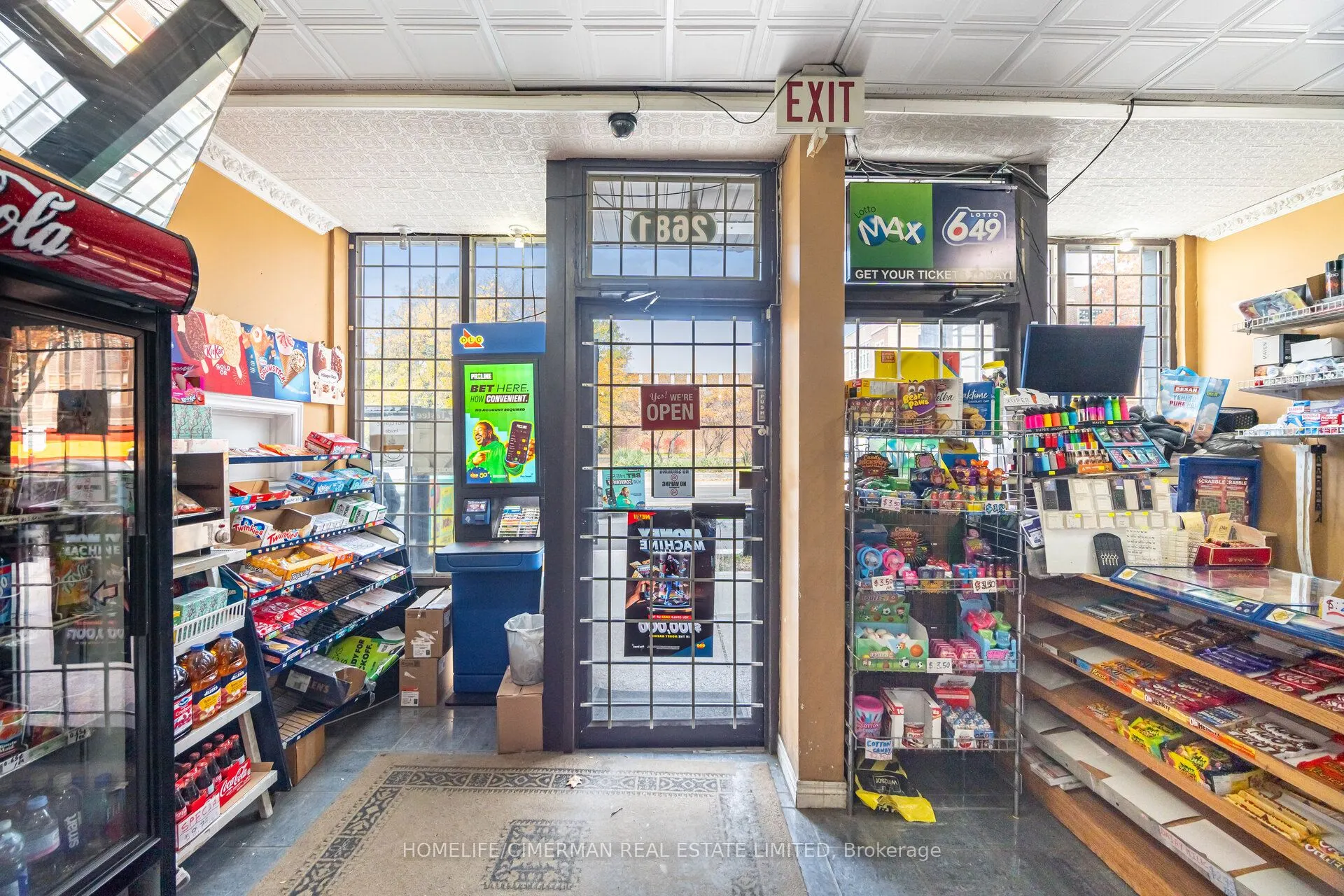 2681 Eglinton Avenue W
