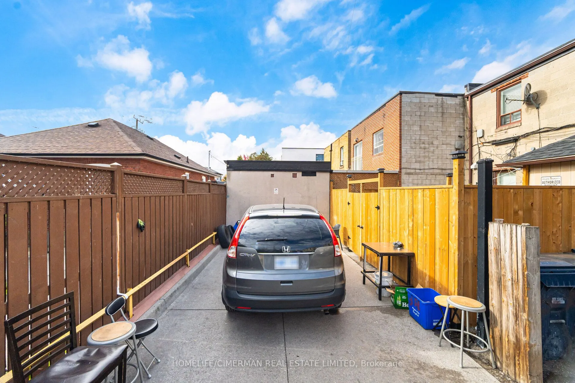 2681 Eglinton Avenue W