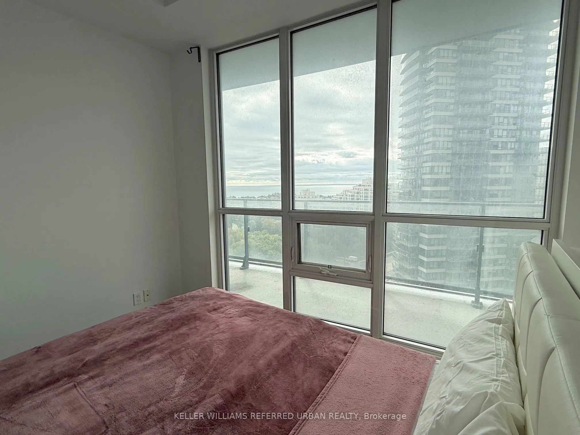 2212 Lakeshore Boulevard W #1903