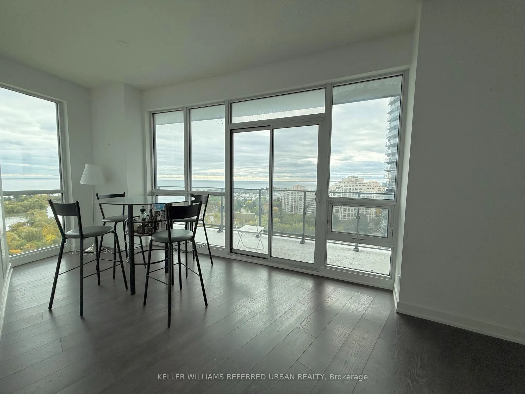2212 Lakeshore Boulevard W #1903