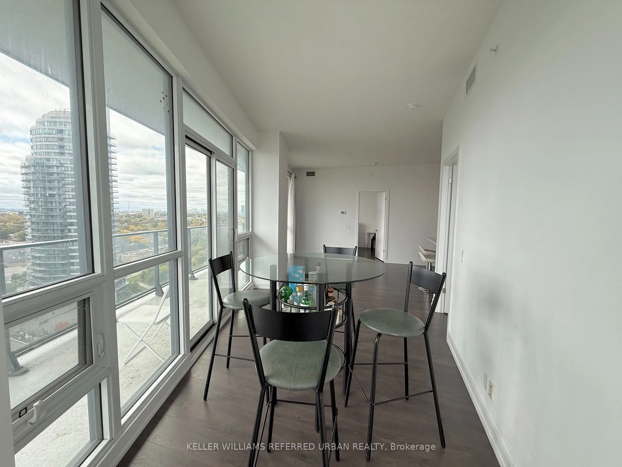 2212 Lakeshore Boulevard W #1903