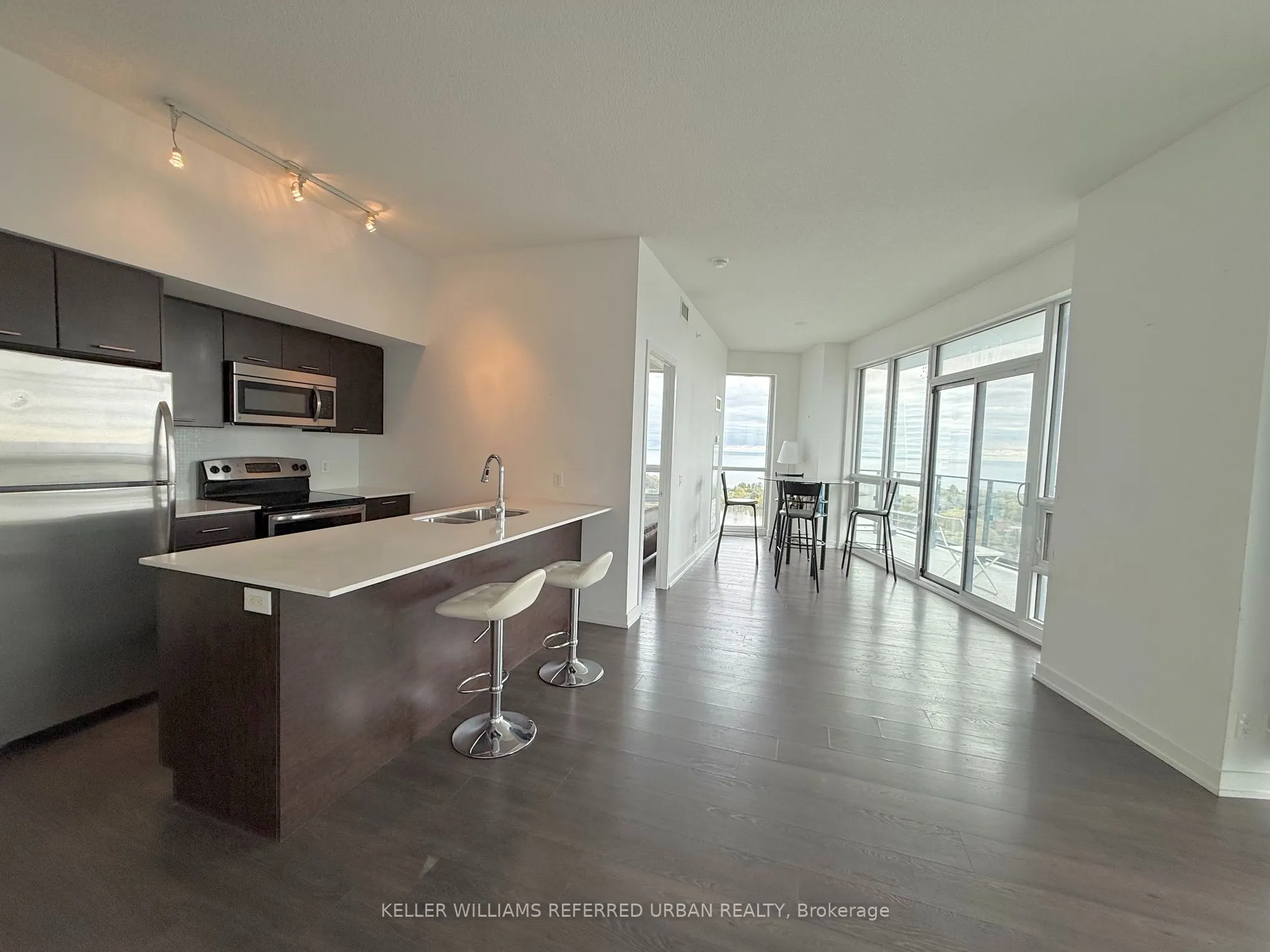 2212 Lakeshore Boulevard W #1903