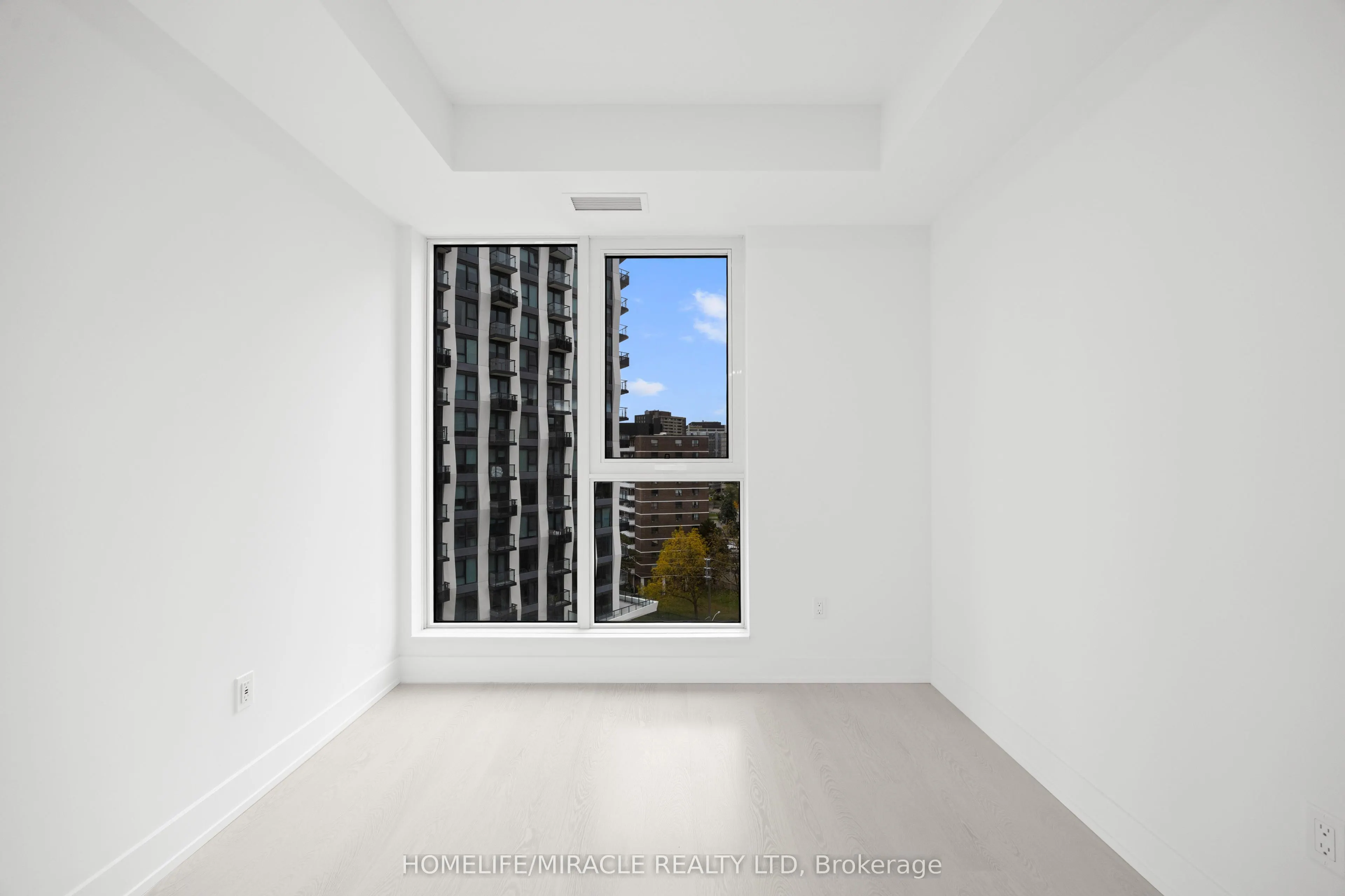 25 Cordova Avenue #905