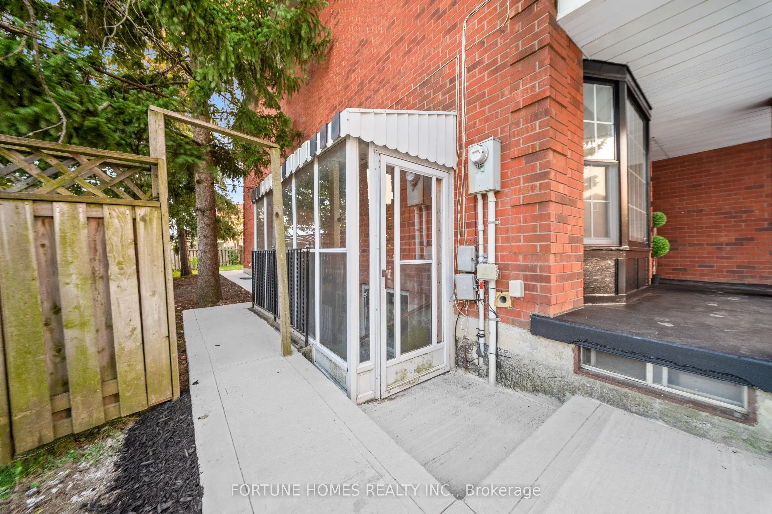 1 Ortona Drive