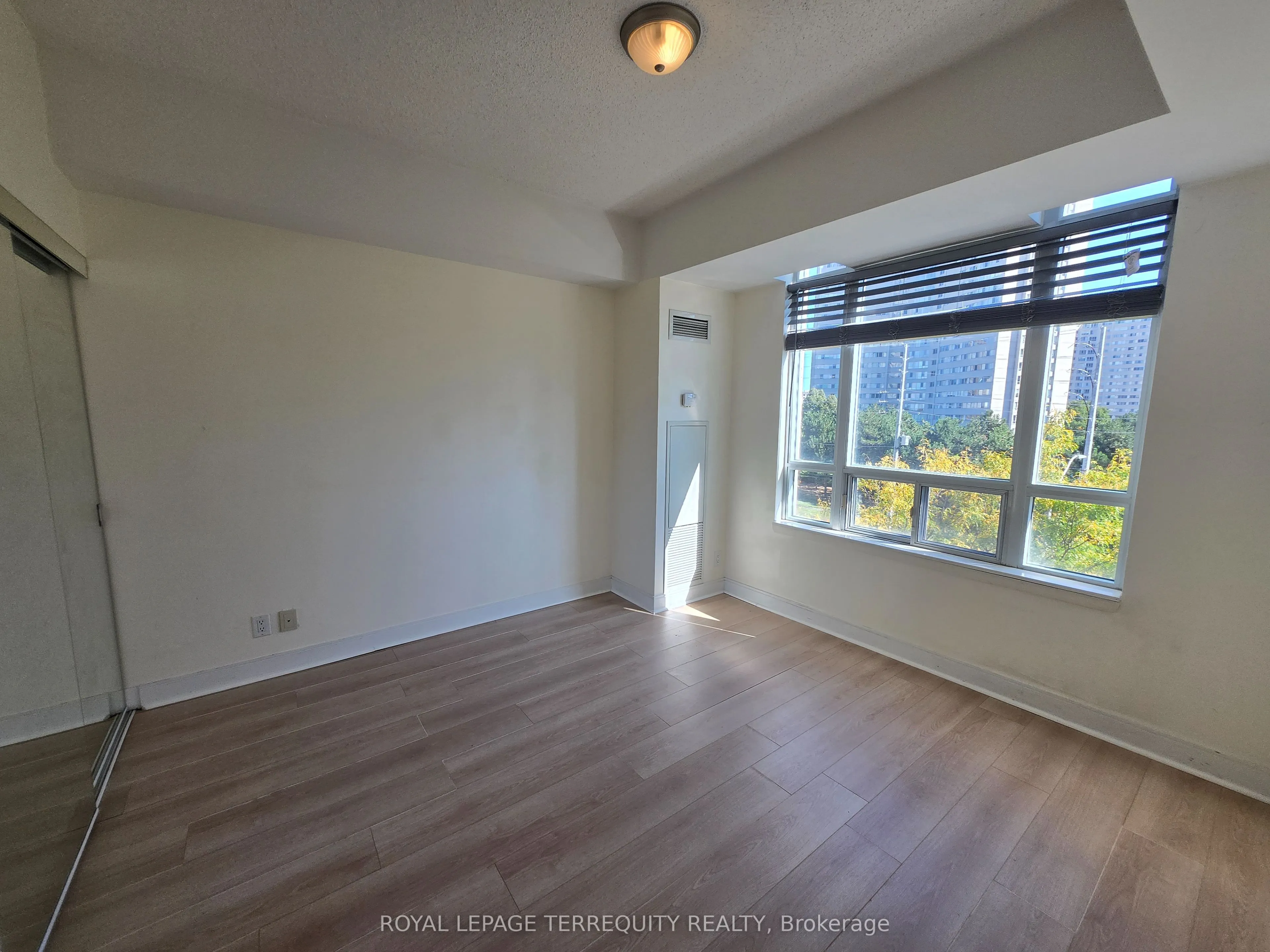 70 Absolute Avenue #403