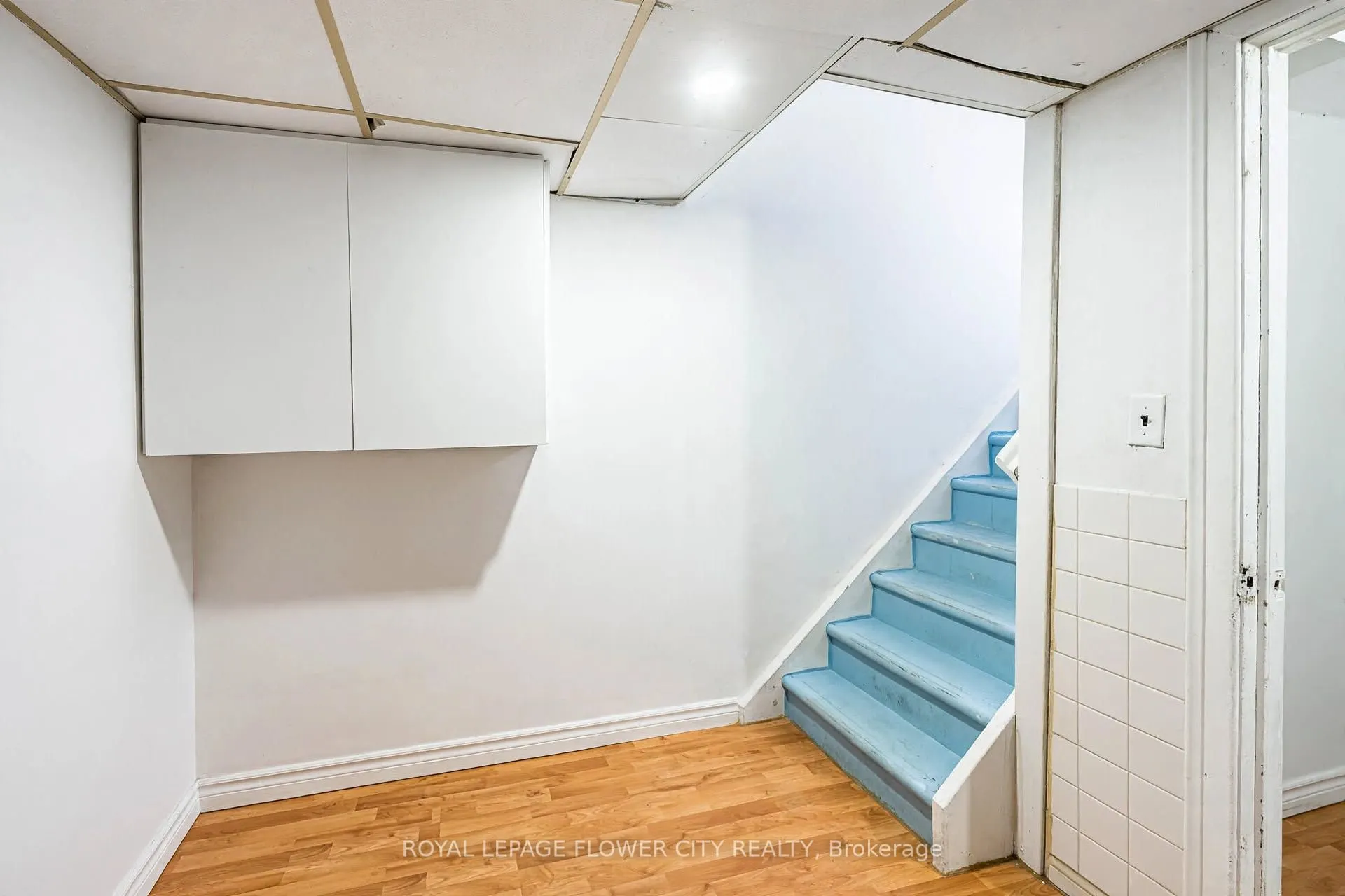 3 Clayhall Crescent