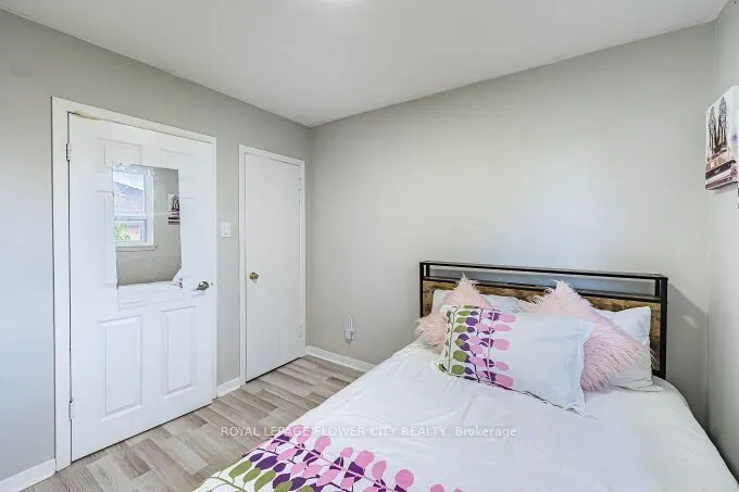 3 Clayhall Crescent