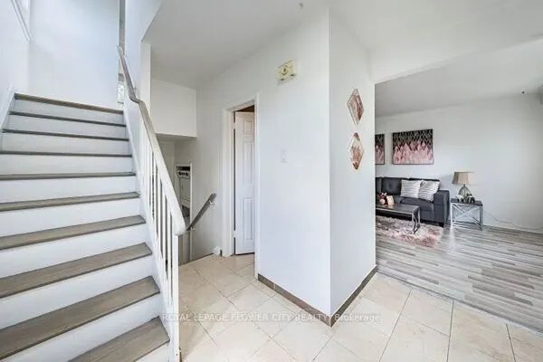 3 Clayhall Crescent
